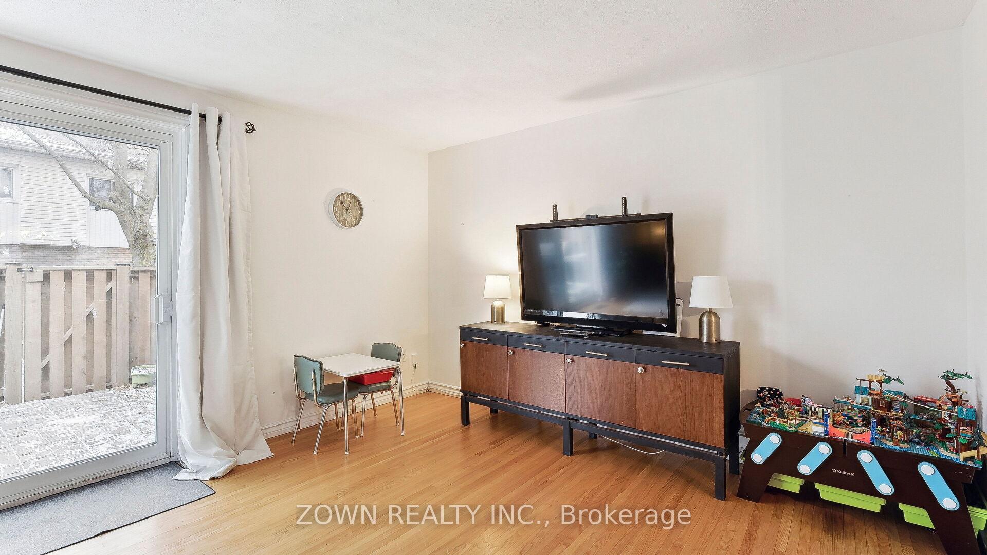 Photo 9 of Unit 98, 151 Gateshead Crescent, Hamilton, Stoney Creek — HOMEH