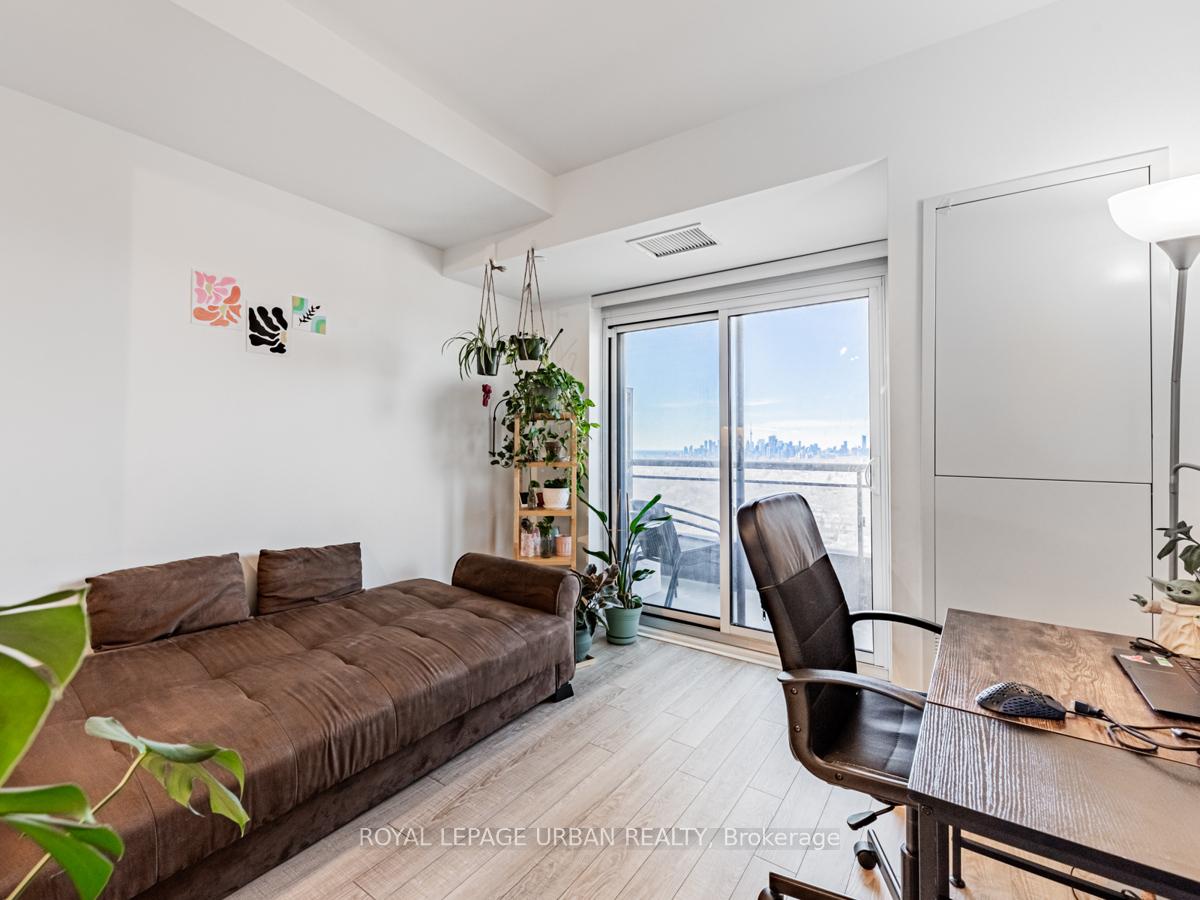 Photo 6 of Unit 2311, 286 Main Street, Toronto, East End-Danforth — HOMEH