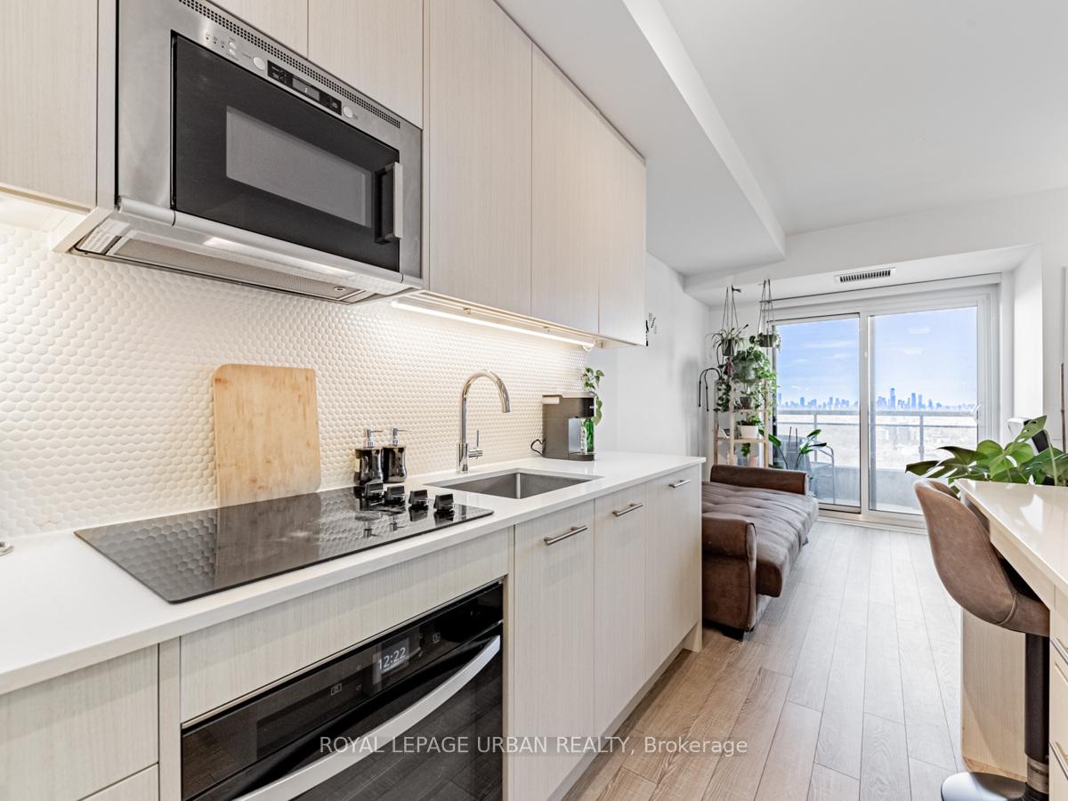 Photo 9 of Unit 2311, 286 Main Street, Toronto, East End-Danforth — HOMEH