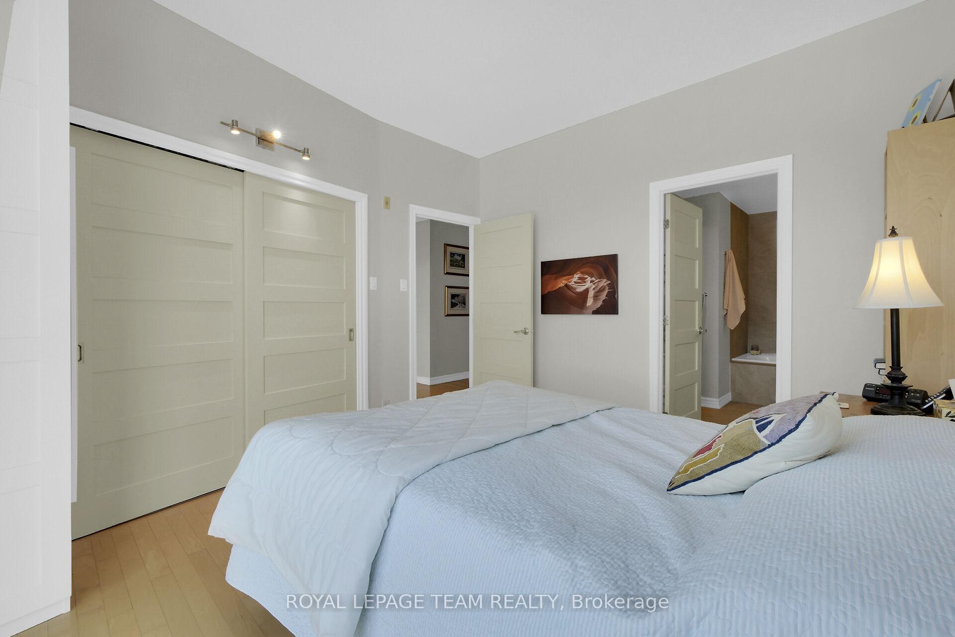 Photo 23 of Unit 1002, 200 Lett Street, Ottawa, West Centre Town — HOMEH