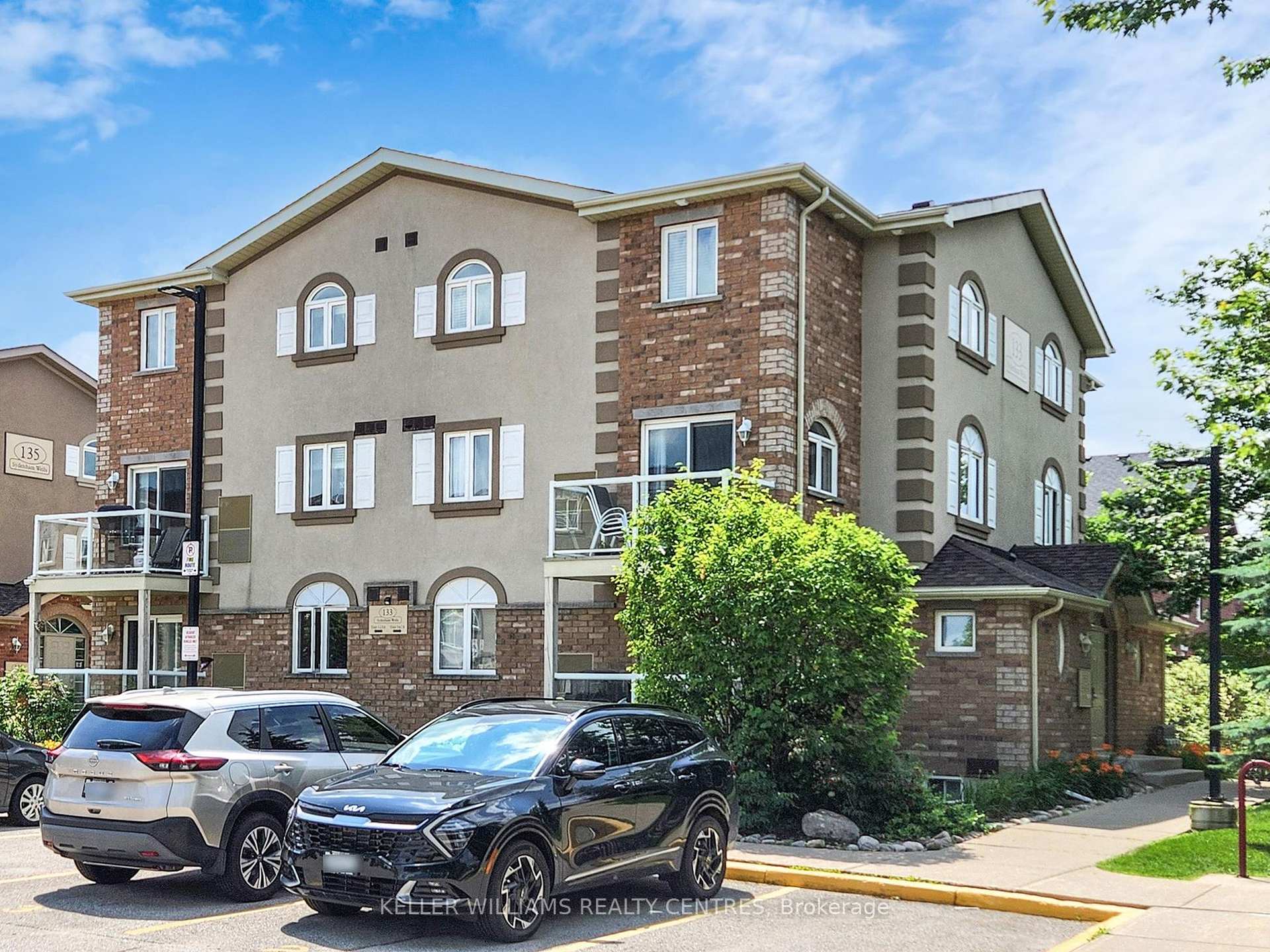 Photo 1 of Unit 7, 133 Sydenham Wells, Barrie, Georgian Drive — HOMEH