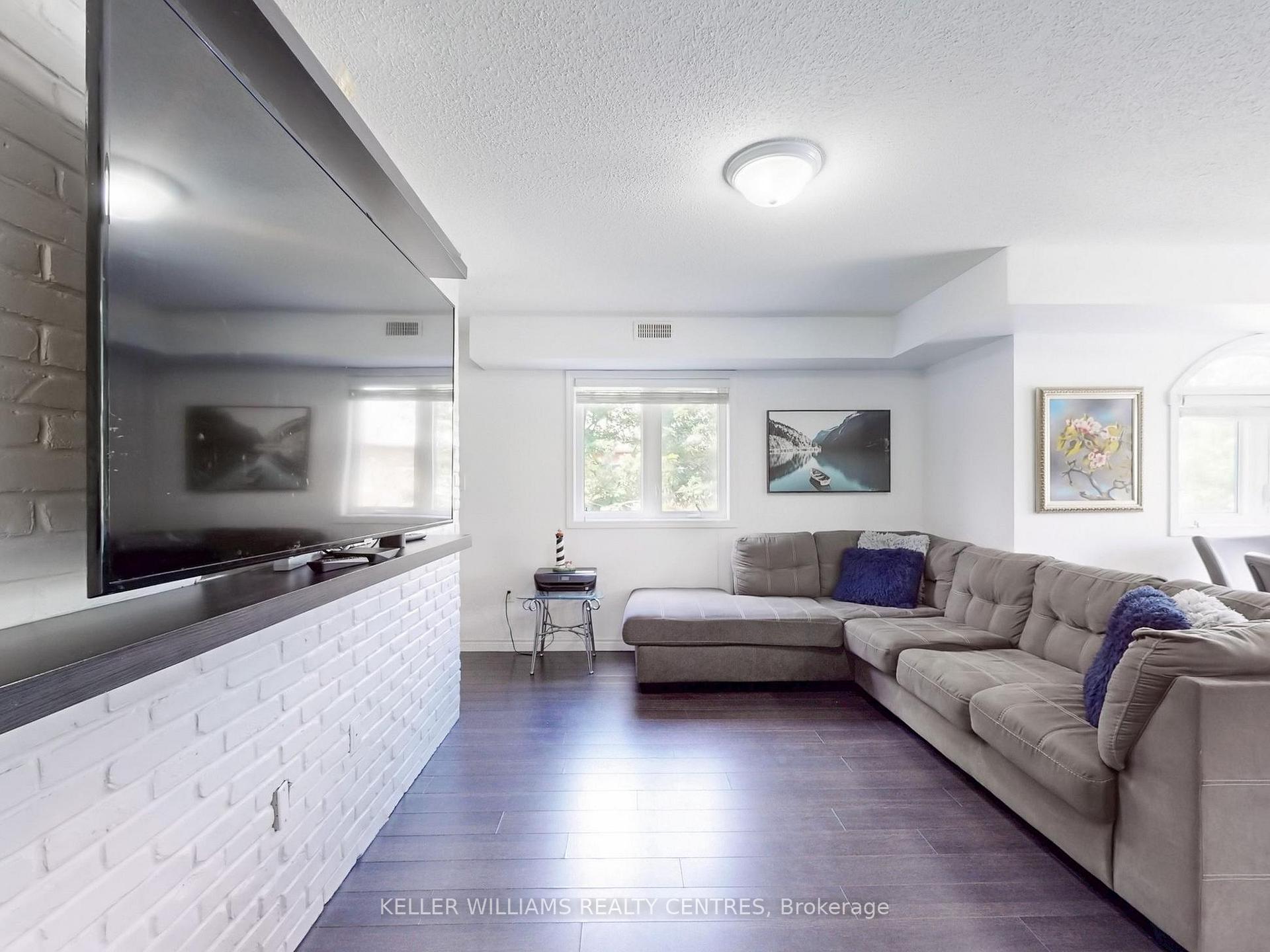 Photo 8 of Unit 7, 133 Sydenham Wells, Barrie, Georgian Drive — HOMEH