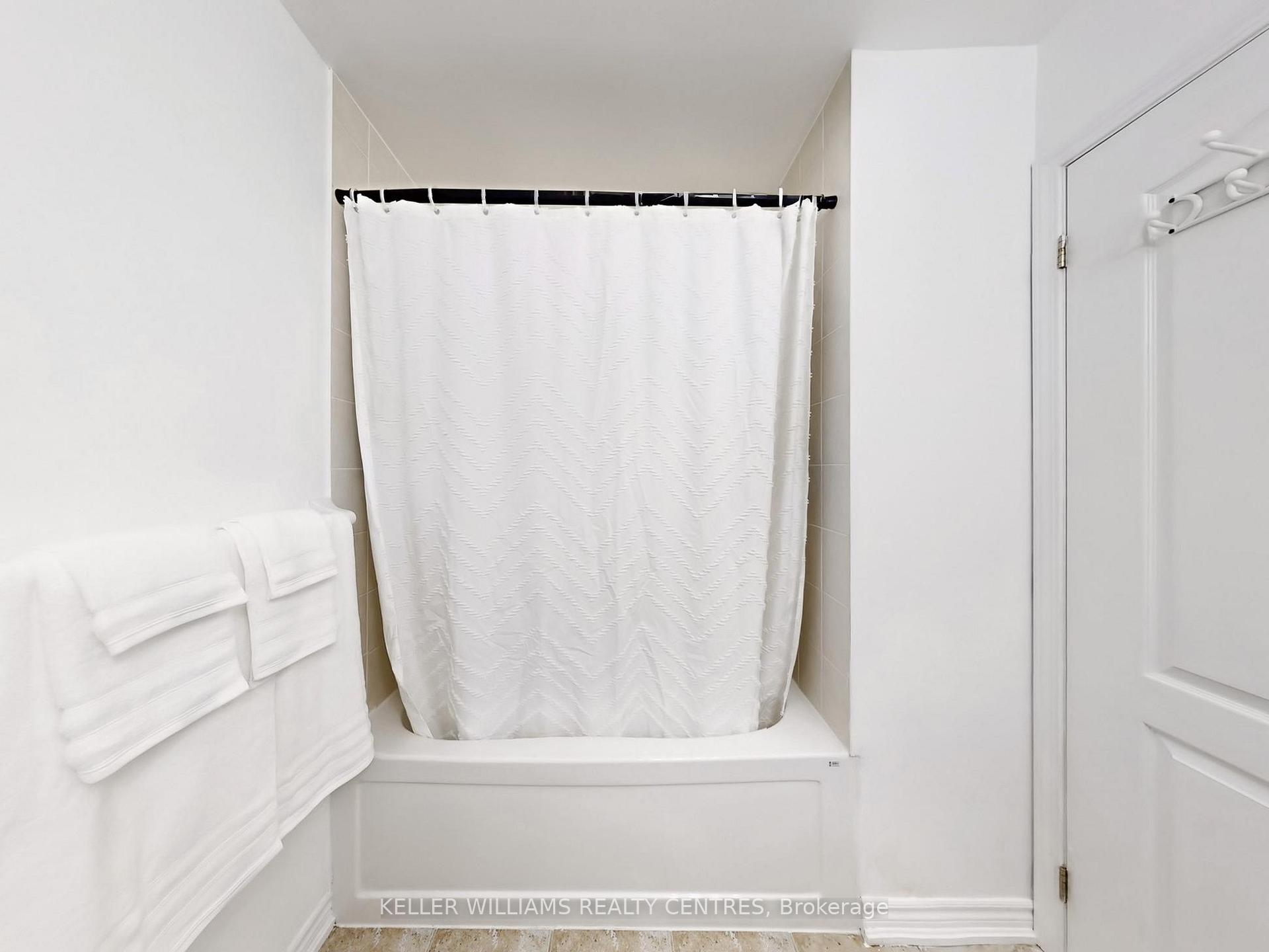 Photo 17 of Unit 7, 133 Sydenham Wells, Barrie, Georgian Drive — HOMEH