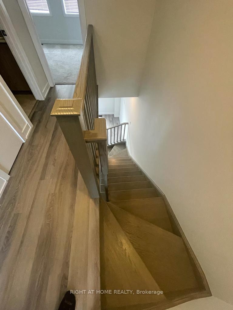 Photo 6 of Unit 46, 48 Markle Crescent, Hamilton, Ancaster — HOMEH