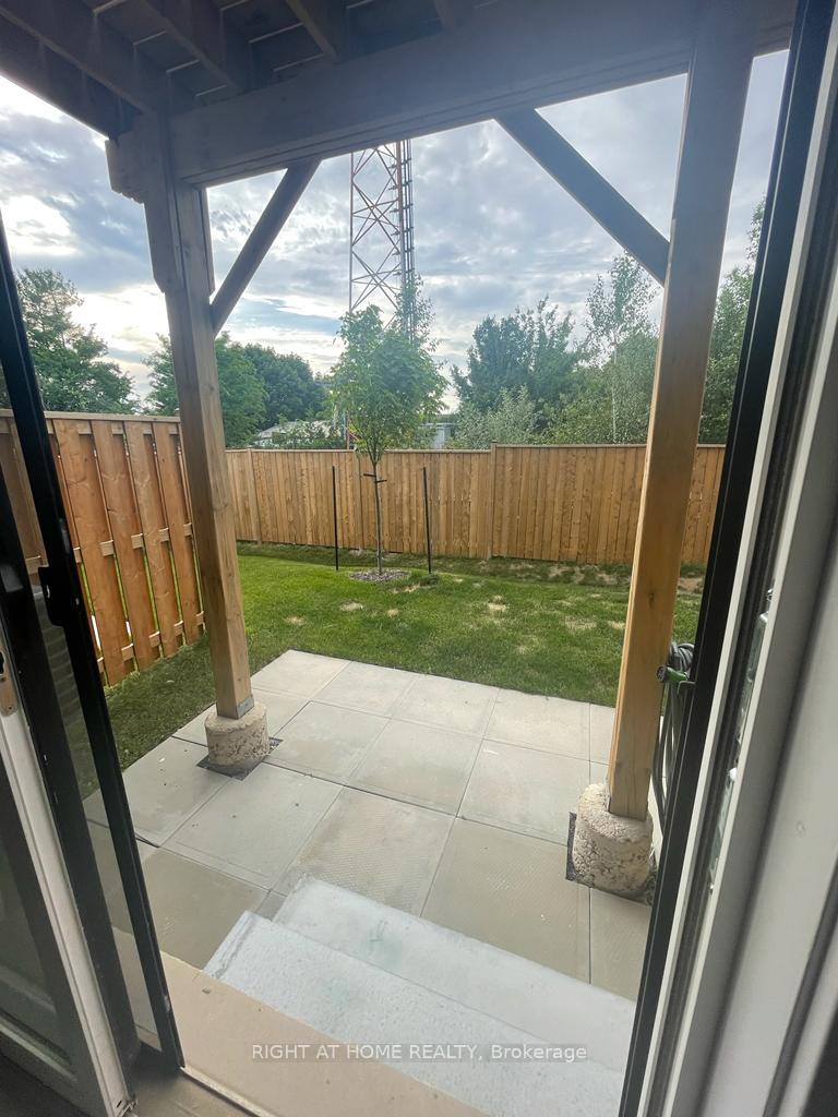 Photo 21 of Unit 46, 48 Markle Crescent, Hamilton, Ancaster — HOMEH