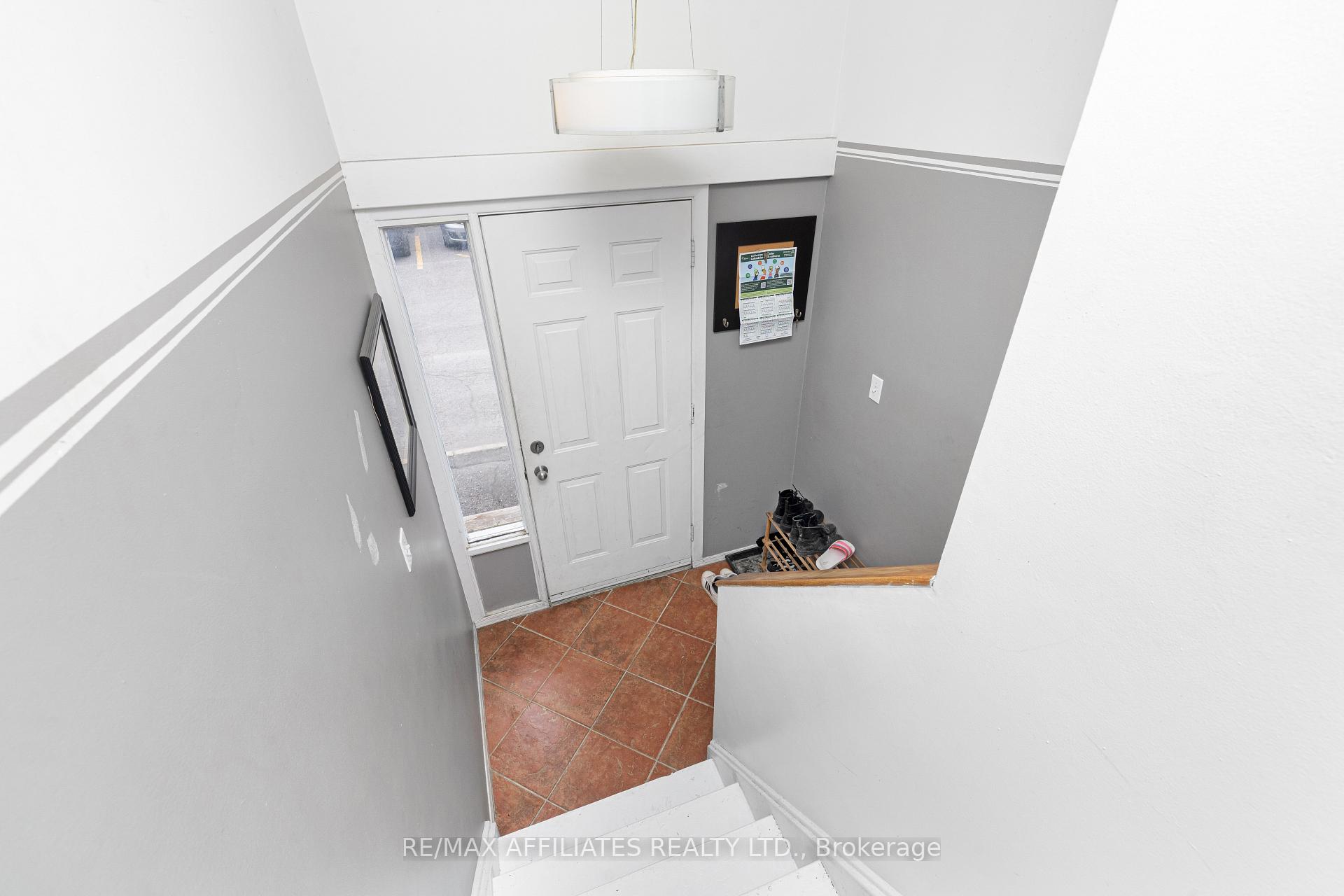 Photo 28 of 306 Woodfield Drive, Ottawa, Tanglewood — HOMEH