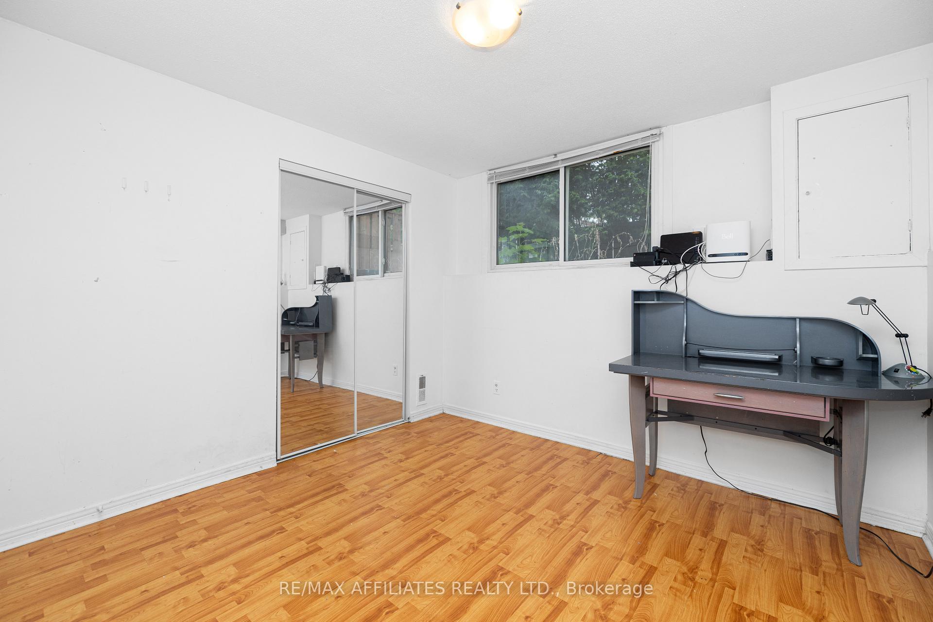 Photo 31 of 306 Woodfield Drive, Ottawa, Tanglewood — HOMEH