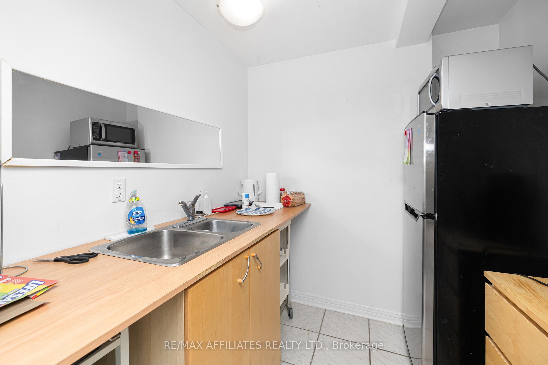 Photo 33 of 306 Woodfield Drive, Ottawa, Tanglewood — HOMEH