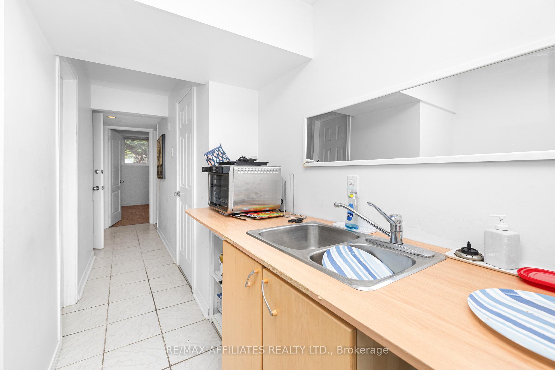 Photo 35 of 306 Woodfield Drive, Ottawa, Tanglewood — HOMEH