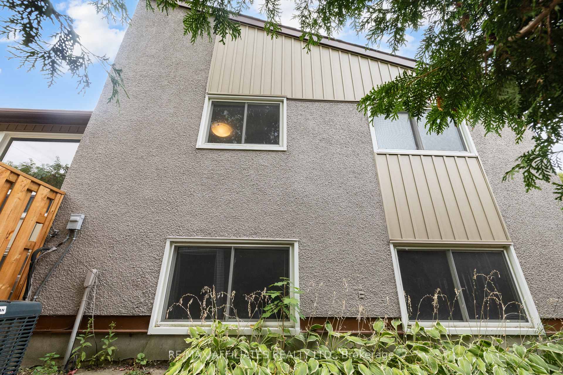 Photo 40 of 306 Woodfield Drive, Ottawa, Tanglewood — HOMEH