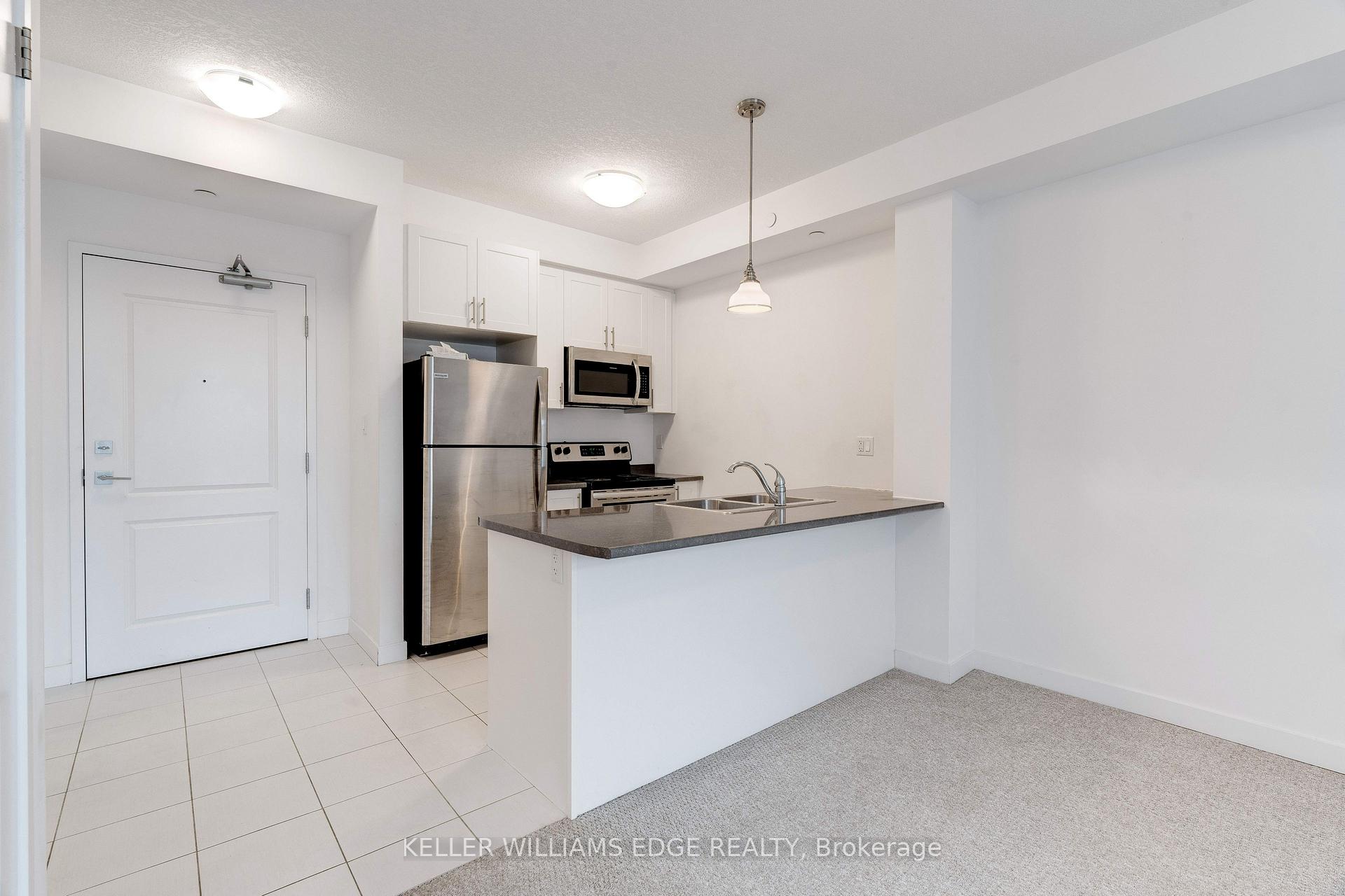 Photo 9 of Unit 325, 101 Shoreview Place, Hamilton, Lakeshore — HOMEH