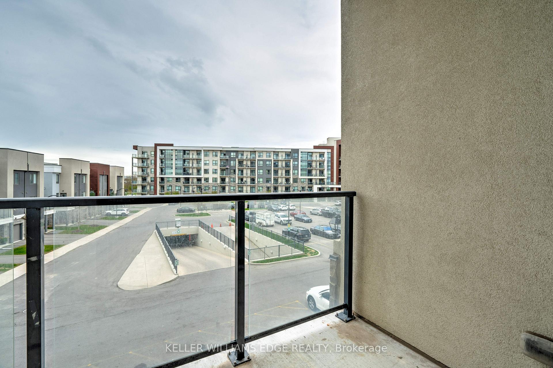 Photo 19 of Unit 325, 101 Shoreview Place, Hamilton, Lakeshore — HOMEH