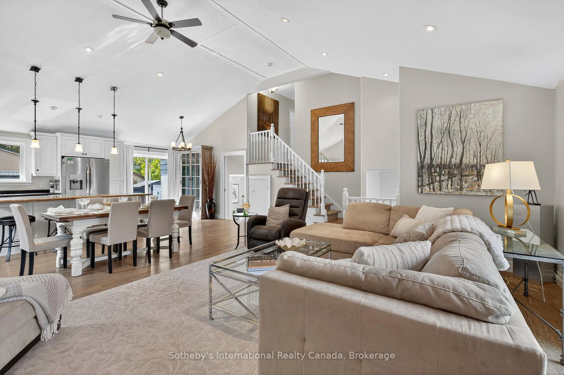 Photo 13 of 30 Bryan Drive, Collingwood — HOMEH