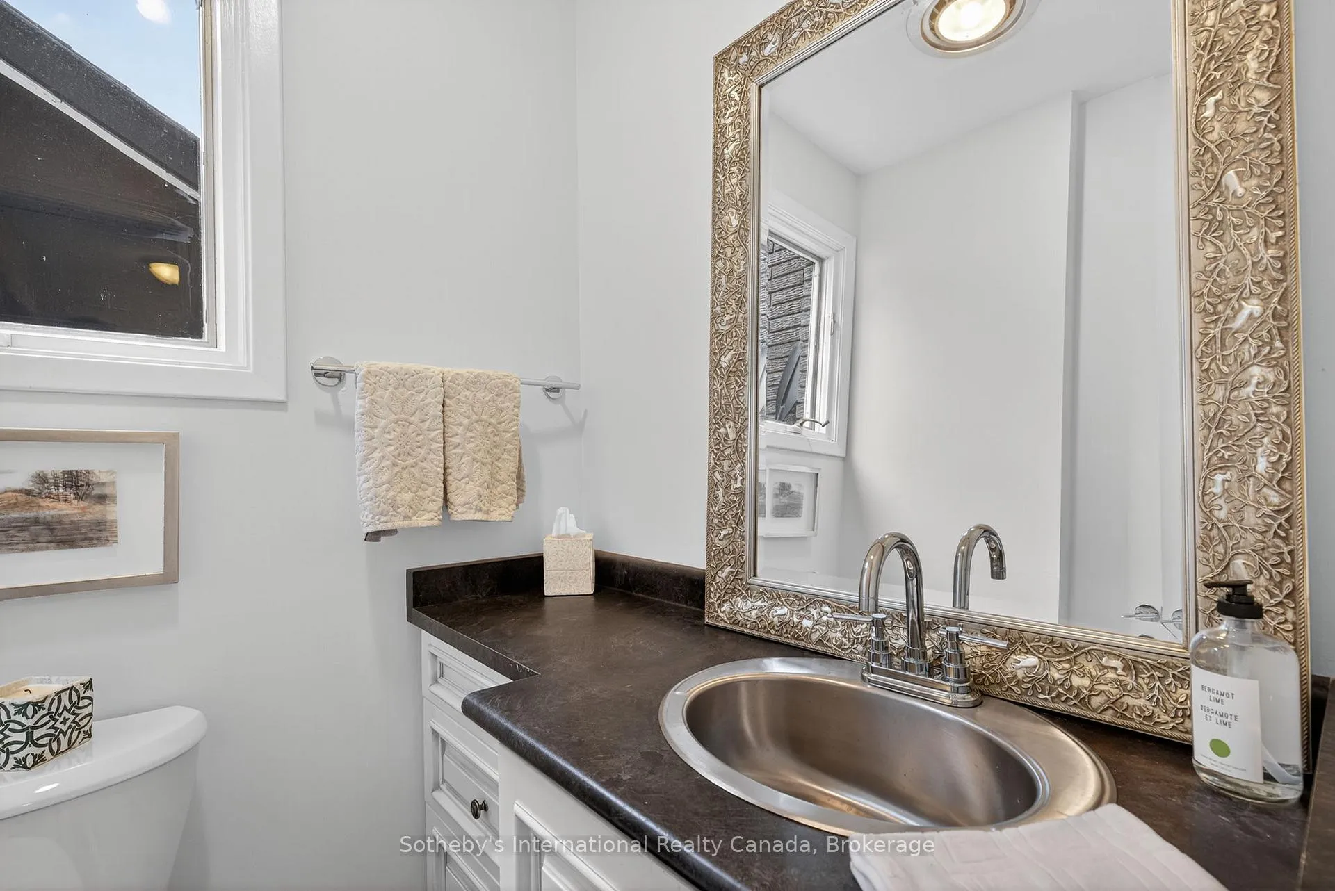 Photo 27 of 30 Bryan Drive, Collingwood — HOMEH