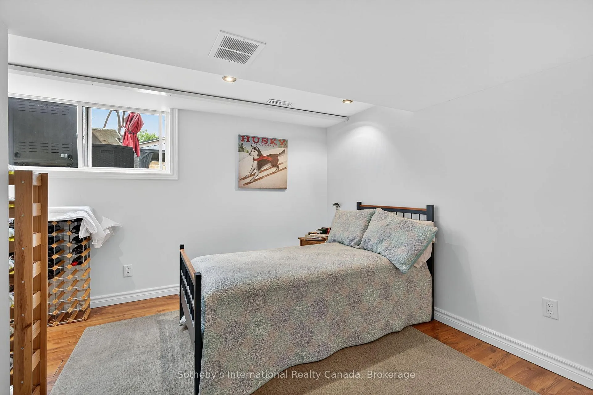 Photo 31 of 30 Bryan Drive, Collingwood — HOMEH