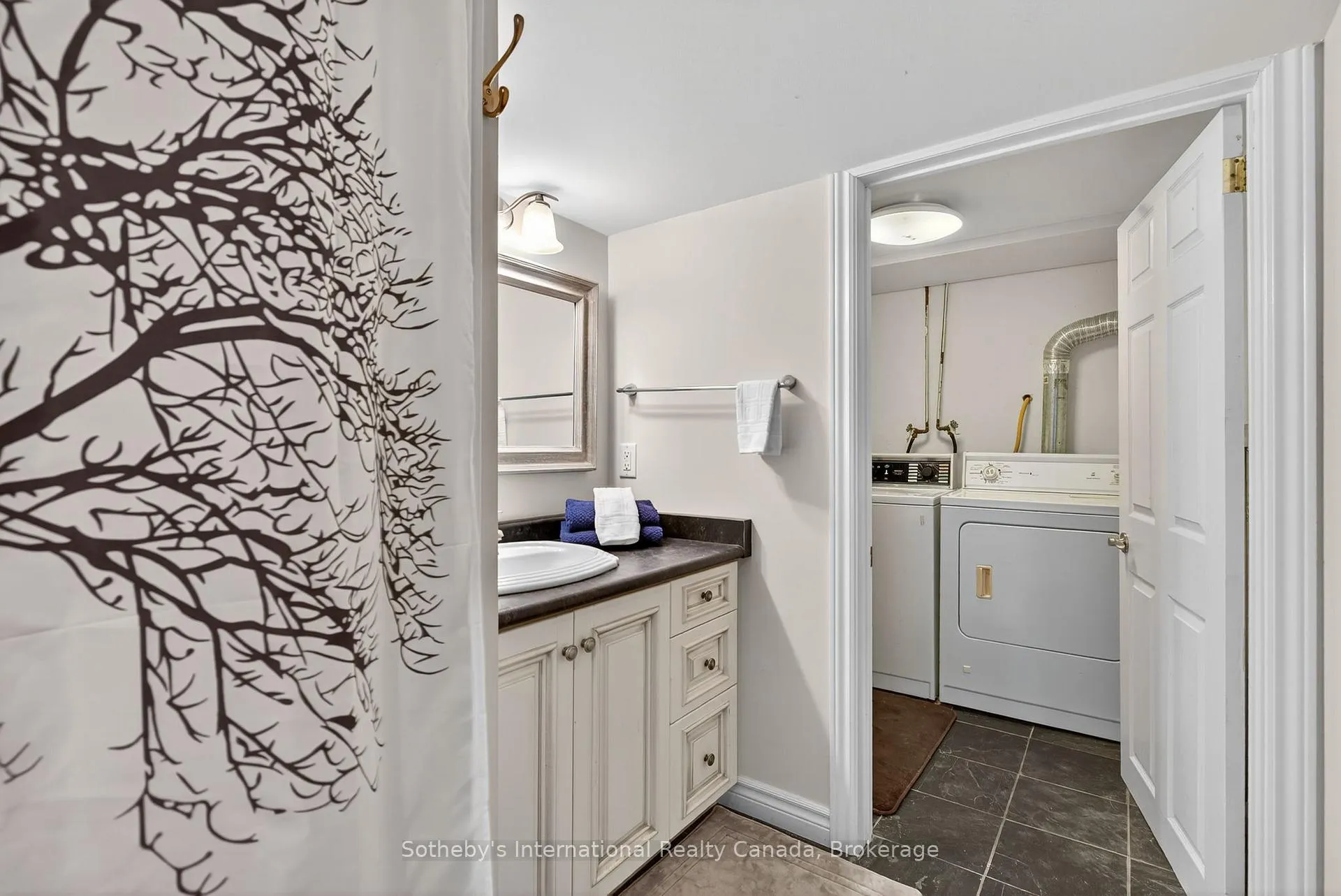 Photo 33 of 30 Bryan Drive, Collingwood — HOMEH