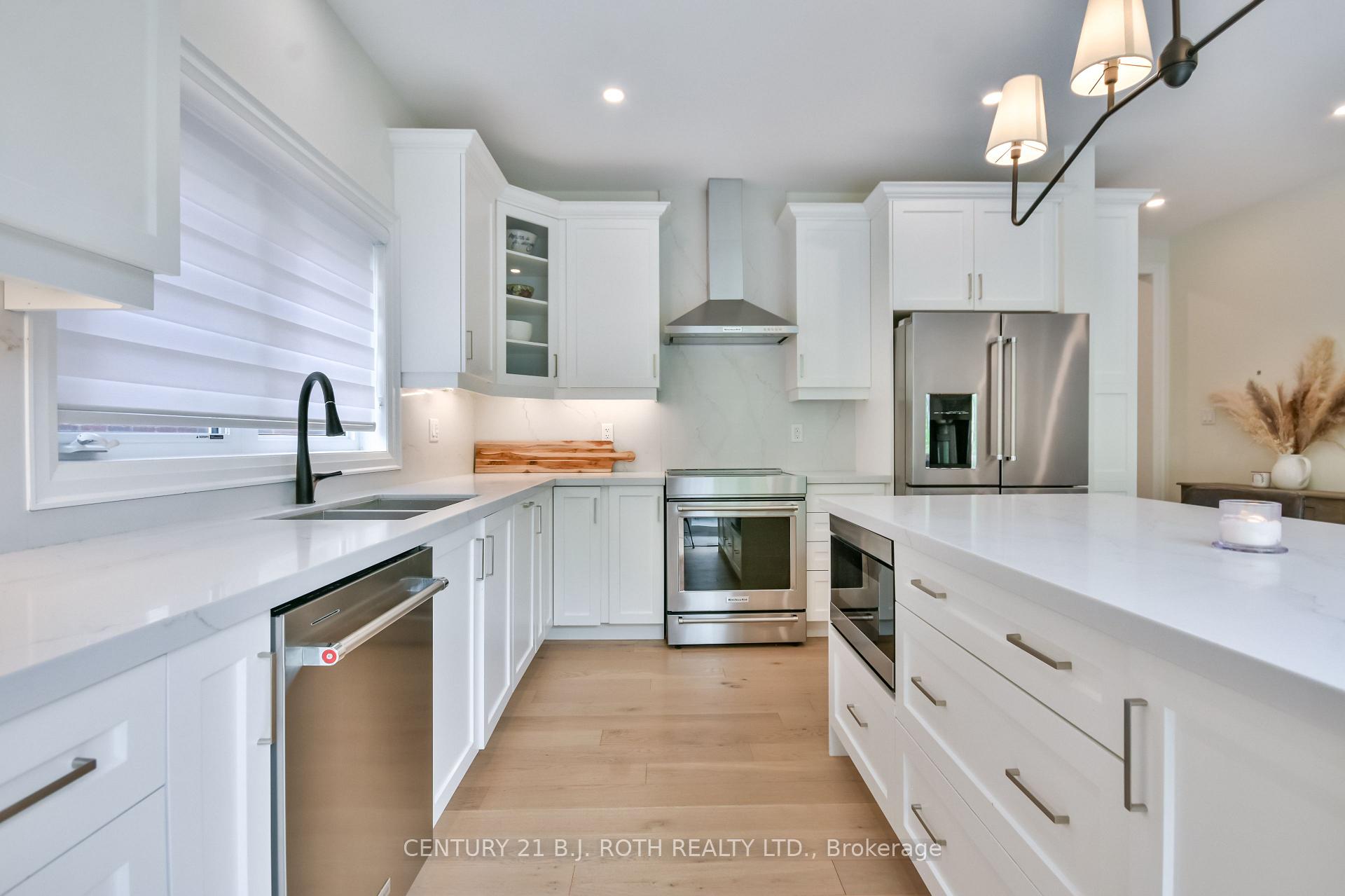 Photo 9 of 61 Muirfield Drive, Barrie, Holly — HOMEH