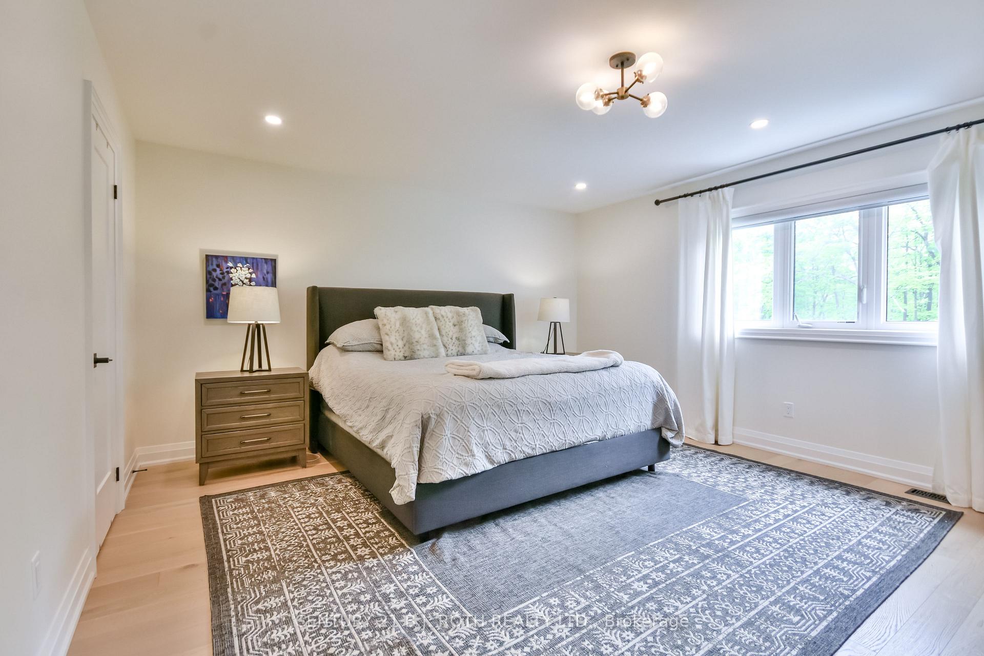 Photo 17 of 61 Muirfield Drive, Barrie, Holly — HOMEH