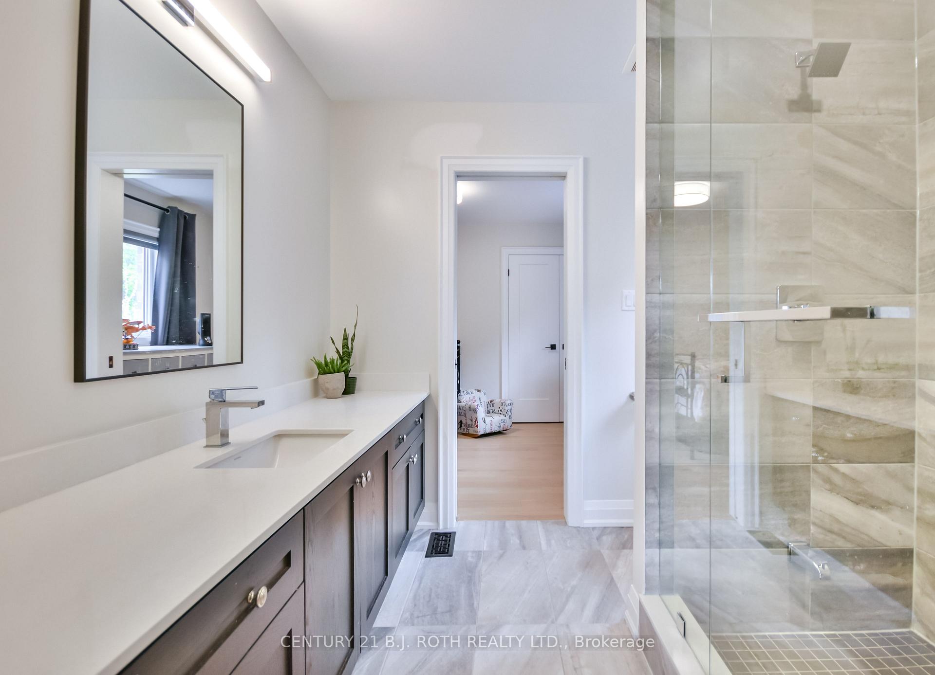Photo 21 of 61 Muirfield Drive, Barrie, Holly — HOMEH
