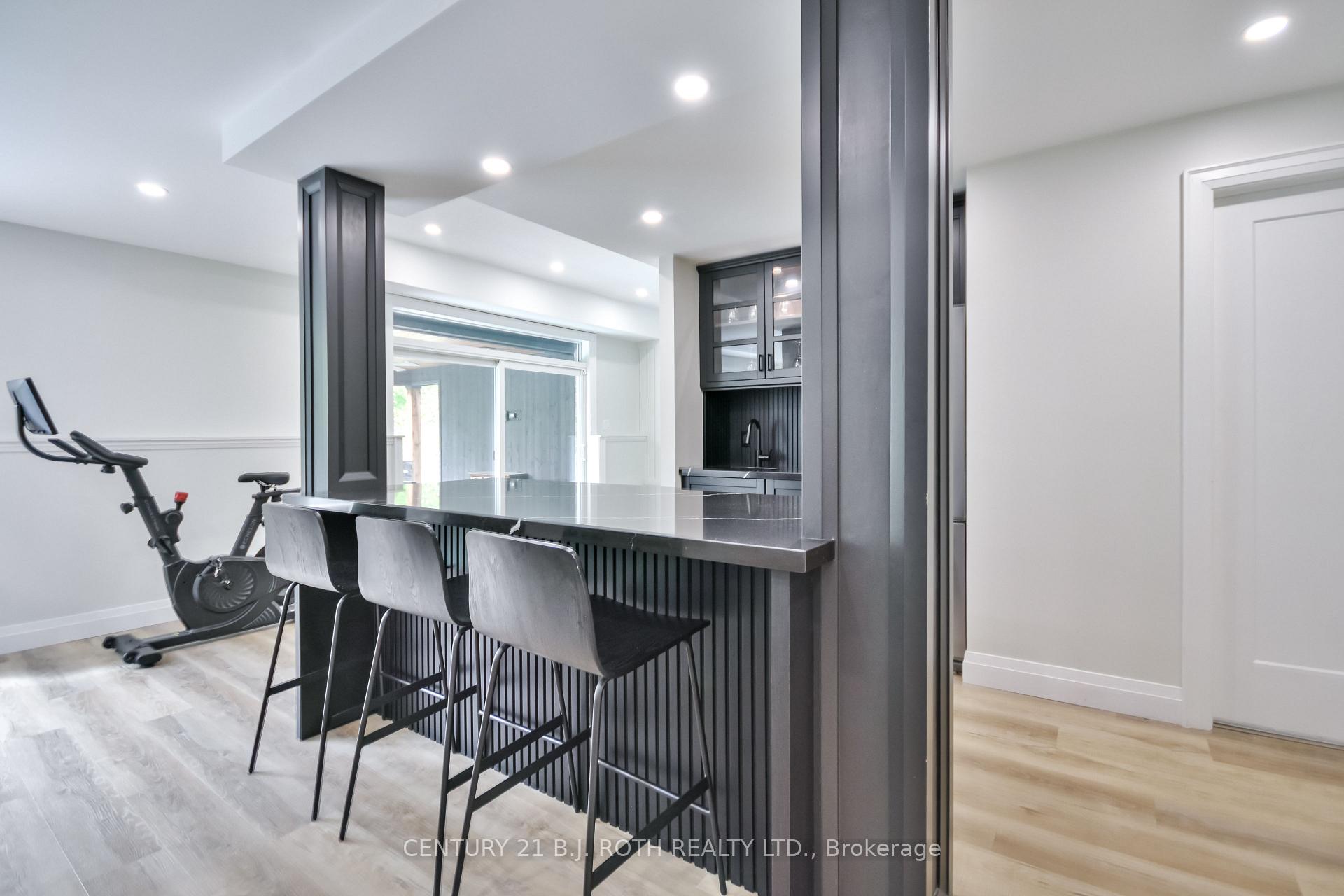 Photo 28 of 61 Muirfield Drive, Barrie, Holly — HOMEH