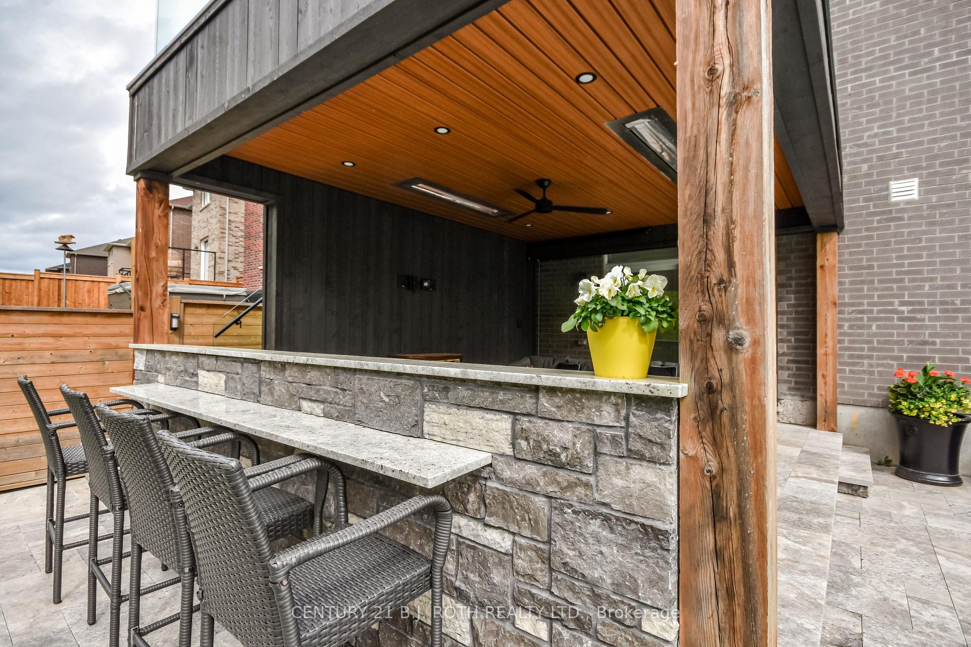 Photo 34 of 61 Muirfield Drive, Barrie, Holly — HOMEH