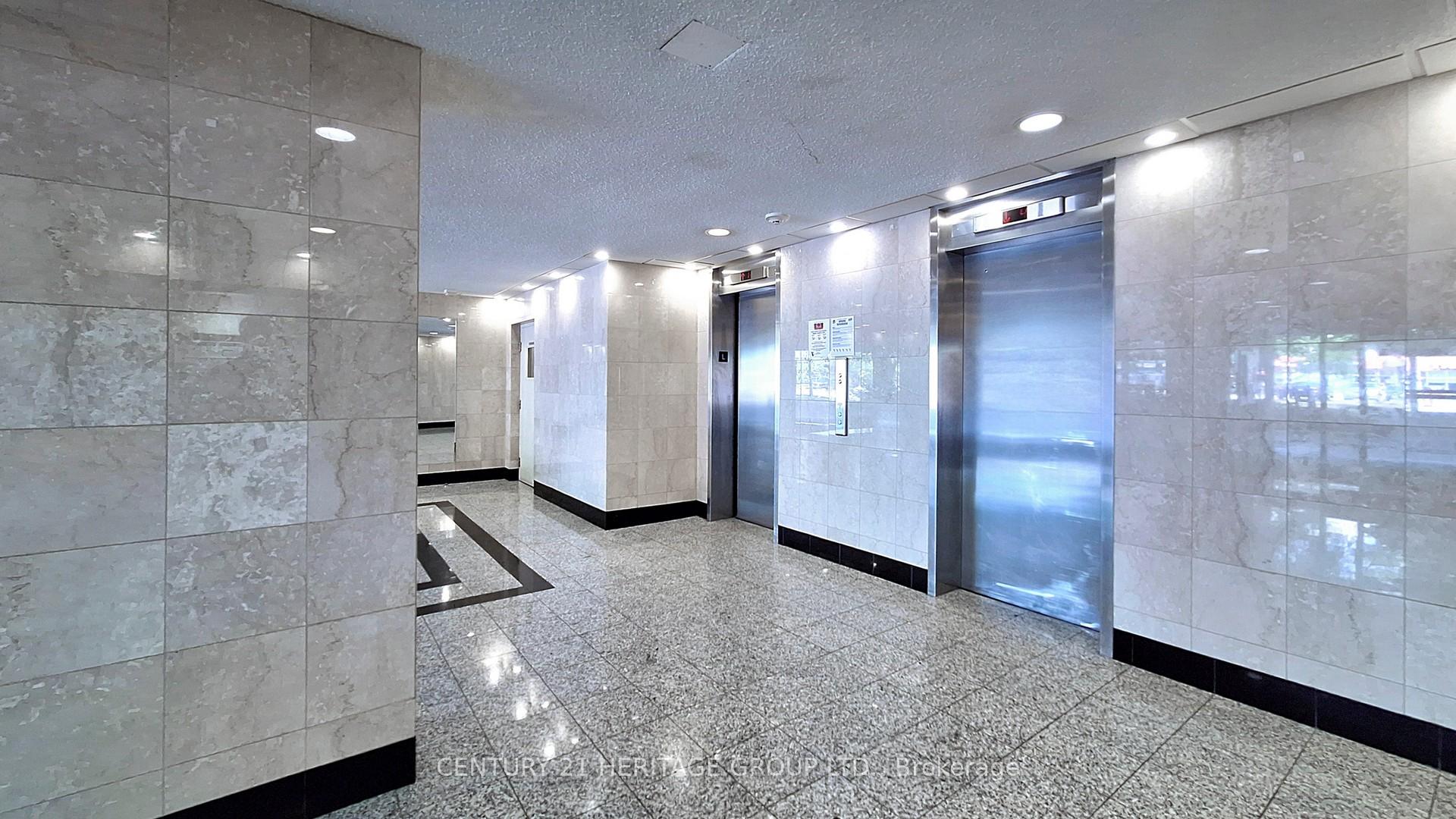 Photo 7 of Unit 403, 1 Royal Orchard Boulevard, Markham, Royal Orchard — HOMEH