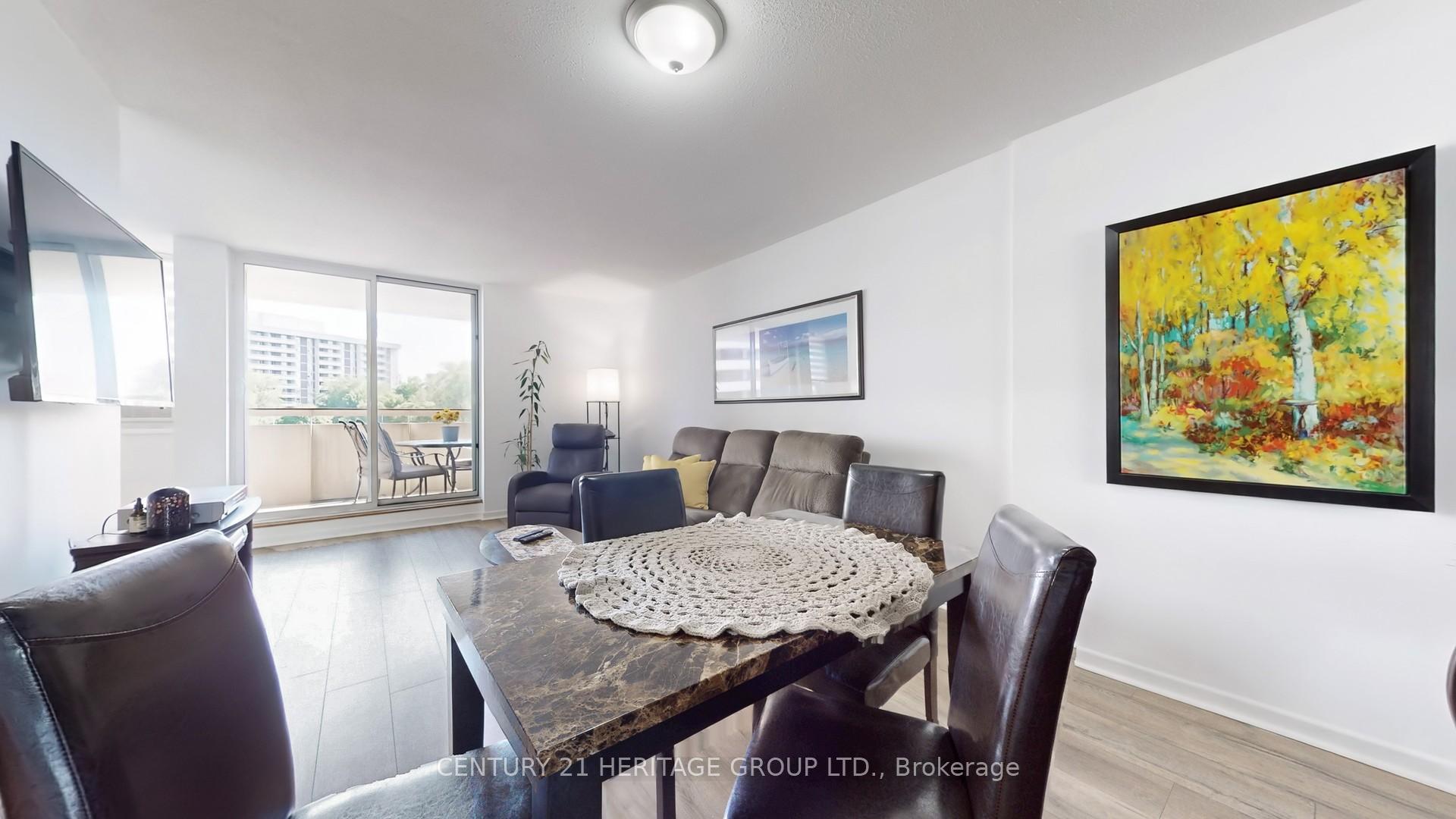 Photo 15 of Unit 403, 1 Royal Orchard Boulevard, Markham, Royal Orchard — HOMEH