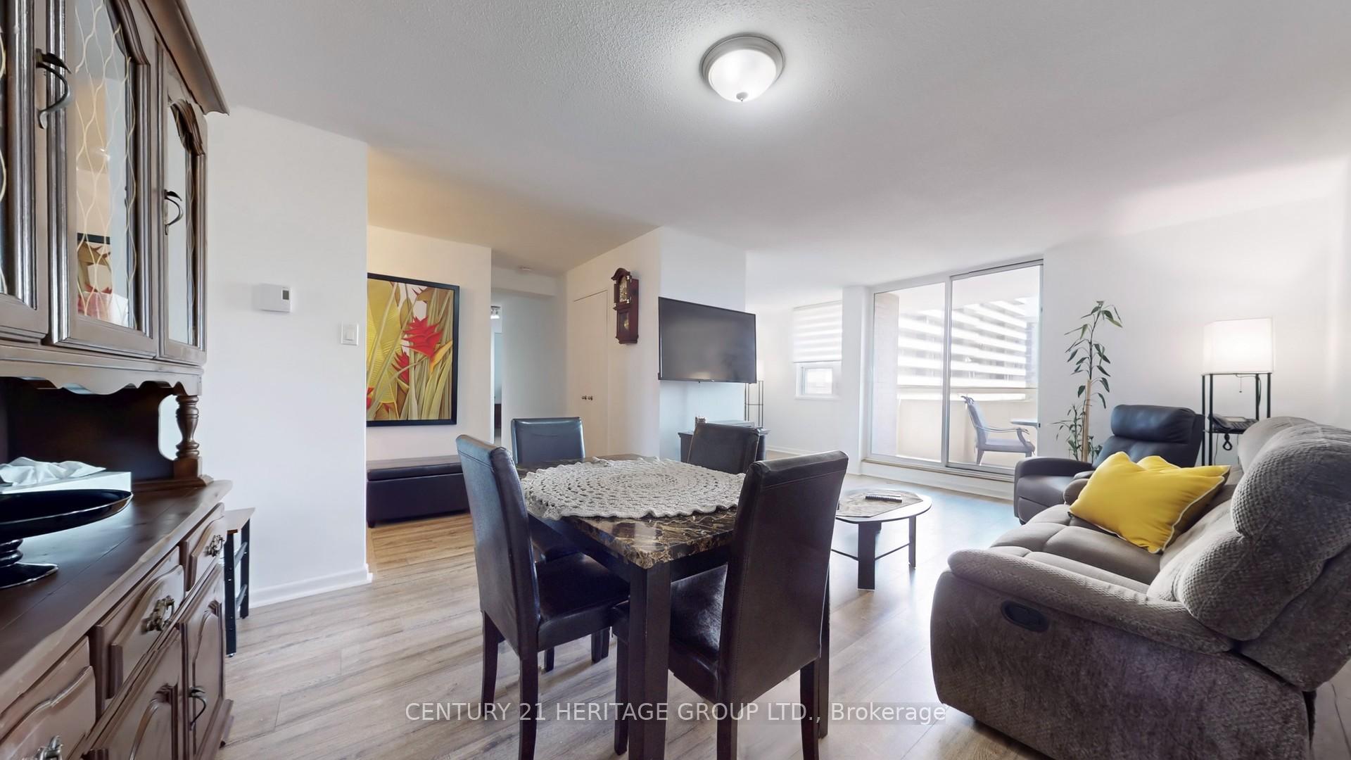Photo 16 of Unit 403, 1 Royal Orchard Boulevard, Markham, Royal Orchard — HOMEH