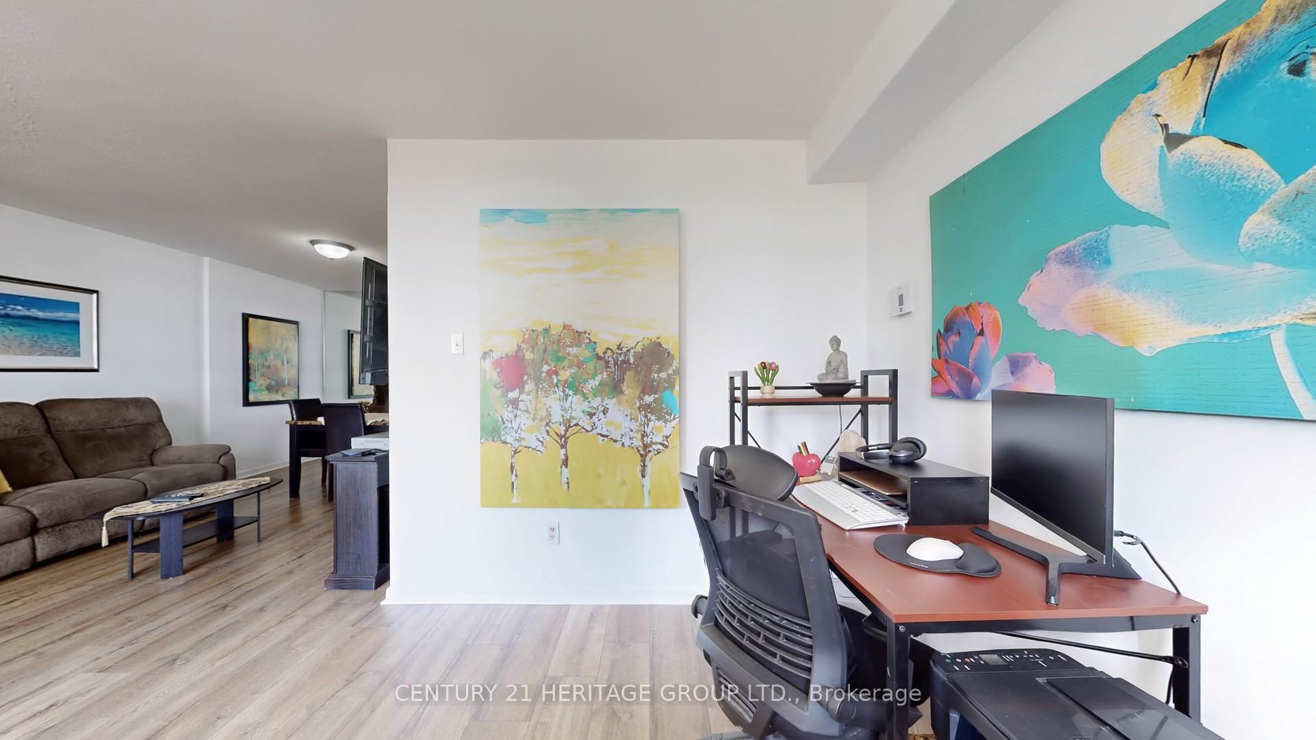 Photo 19 of Unit 403, 1 Royal Orchard Boulevard, Markham, Royal Orchard — HOMEH