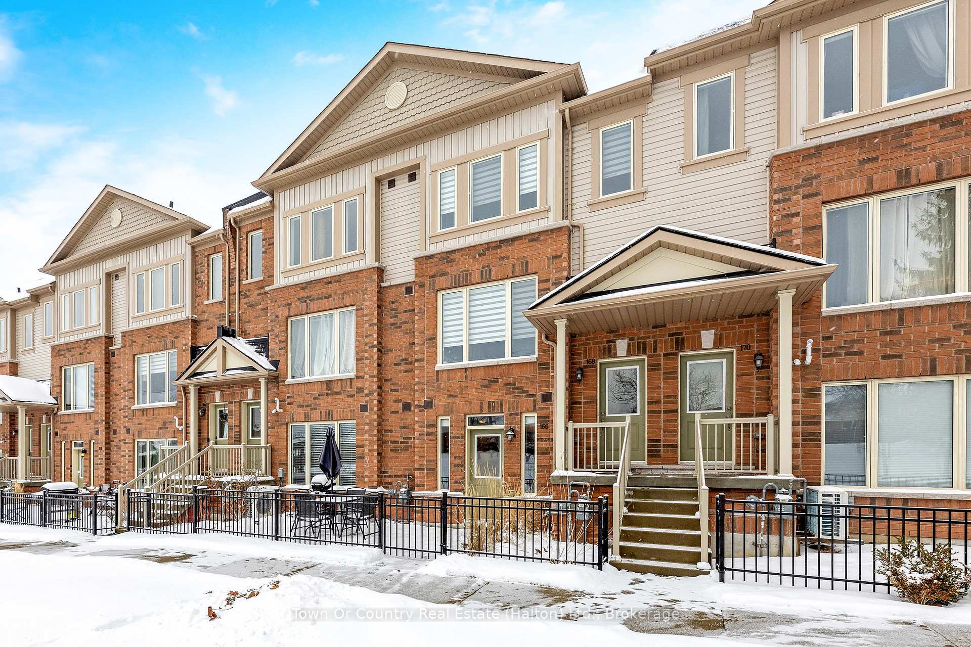 Photo 3 of 166 Watson Parkway N, Guelph, Grange Road — HOMEH