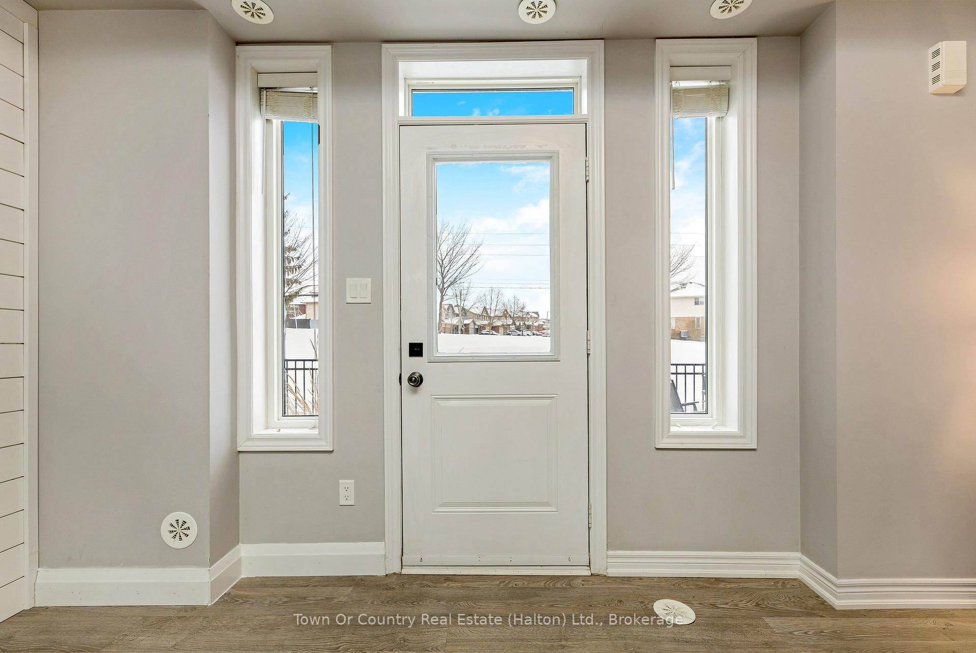 Photo 5 of 166 Watson Parkway N, Guelph, Grange Road — HOMEH