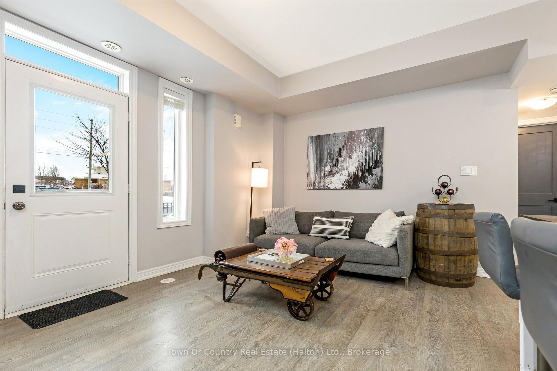 Photo 7 of 166 Watson Parkway N, Guelph, Grange Road — HOMEH