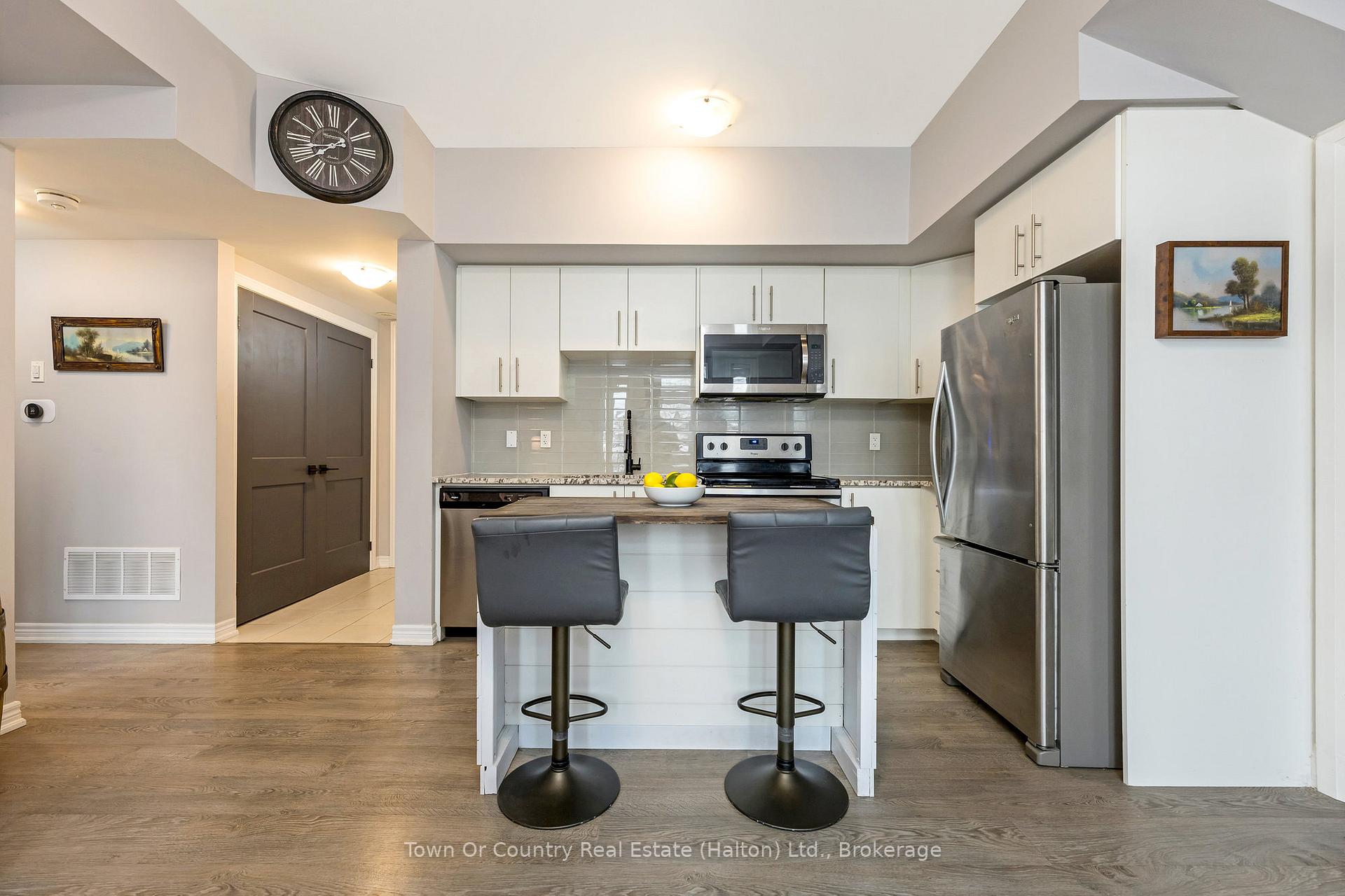 Photo 13 of 166 Watson Parkway N, Guelph, Grange Road — HOMEH