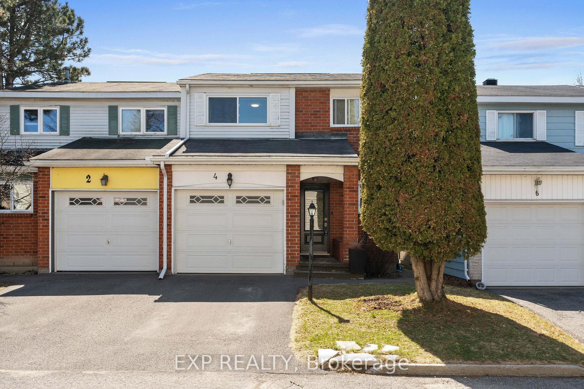 Photo 1 of 4 Trafford Lane, Ottawa, Barrhaven - On the Green — HOMEH