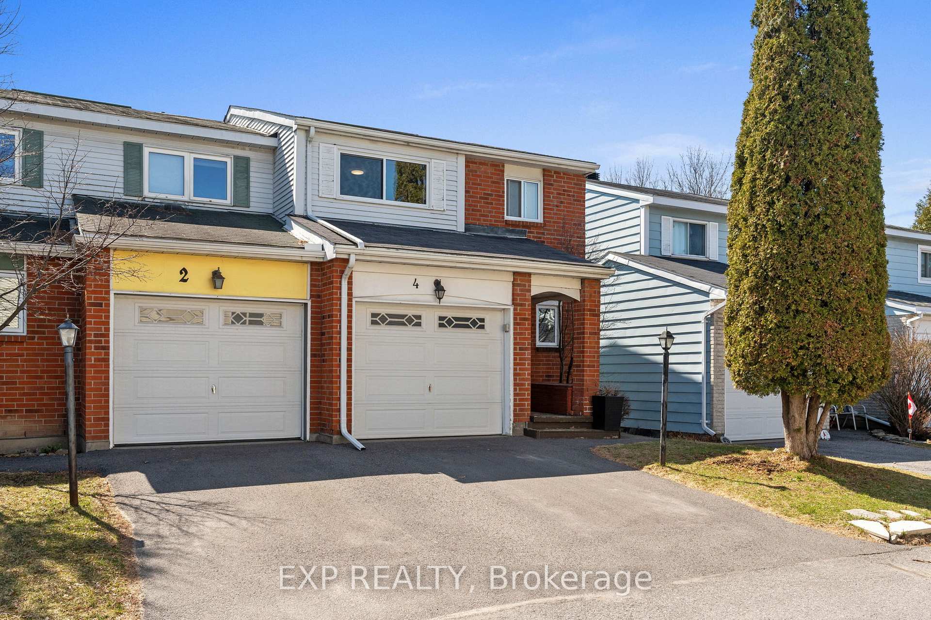 Photo 3 of 4 Trafford Lane, Ottawa, Barrhaven - On the Green — HOMEH