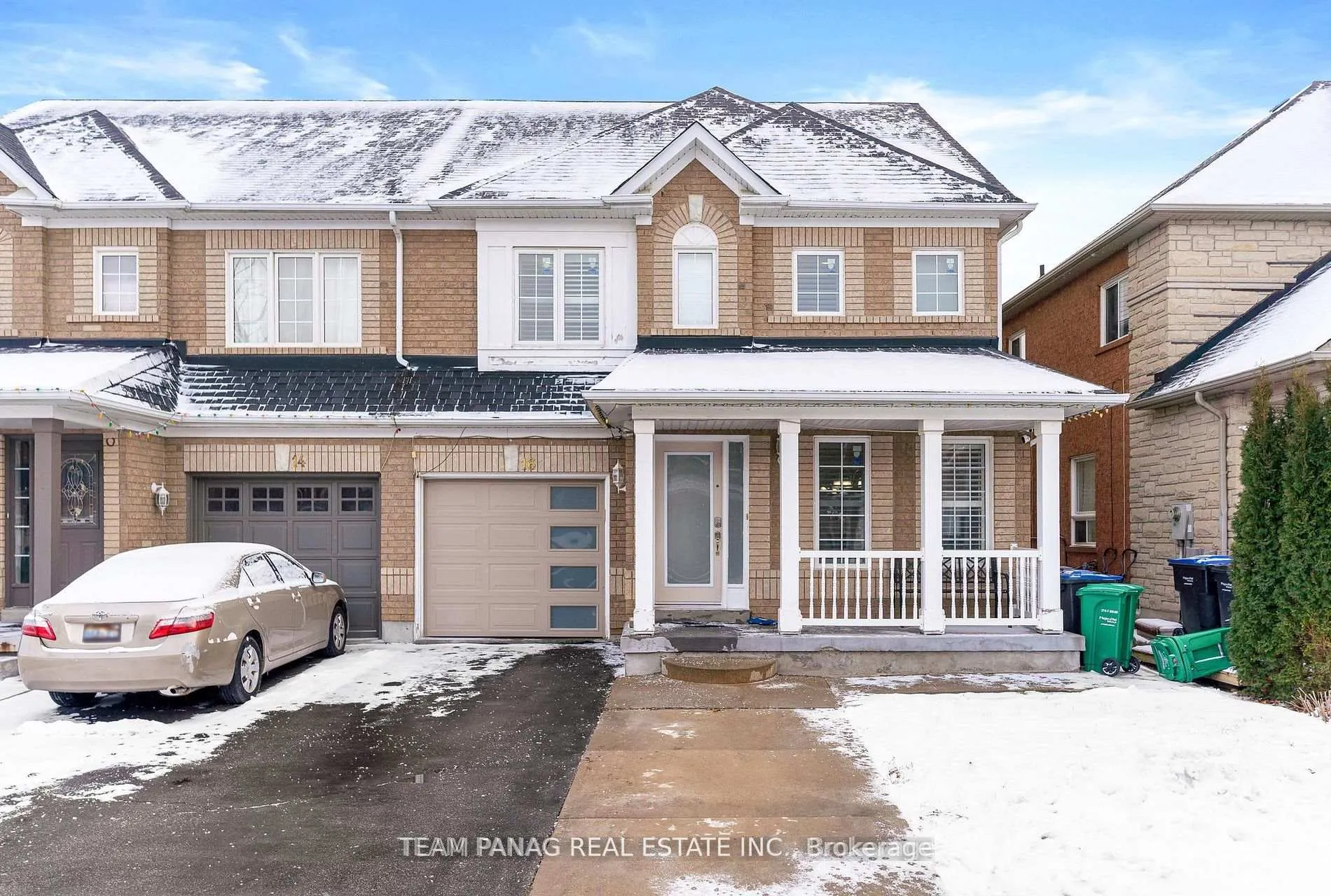 Front of 16 Saintsbury Crescent