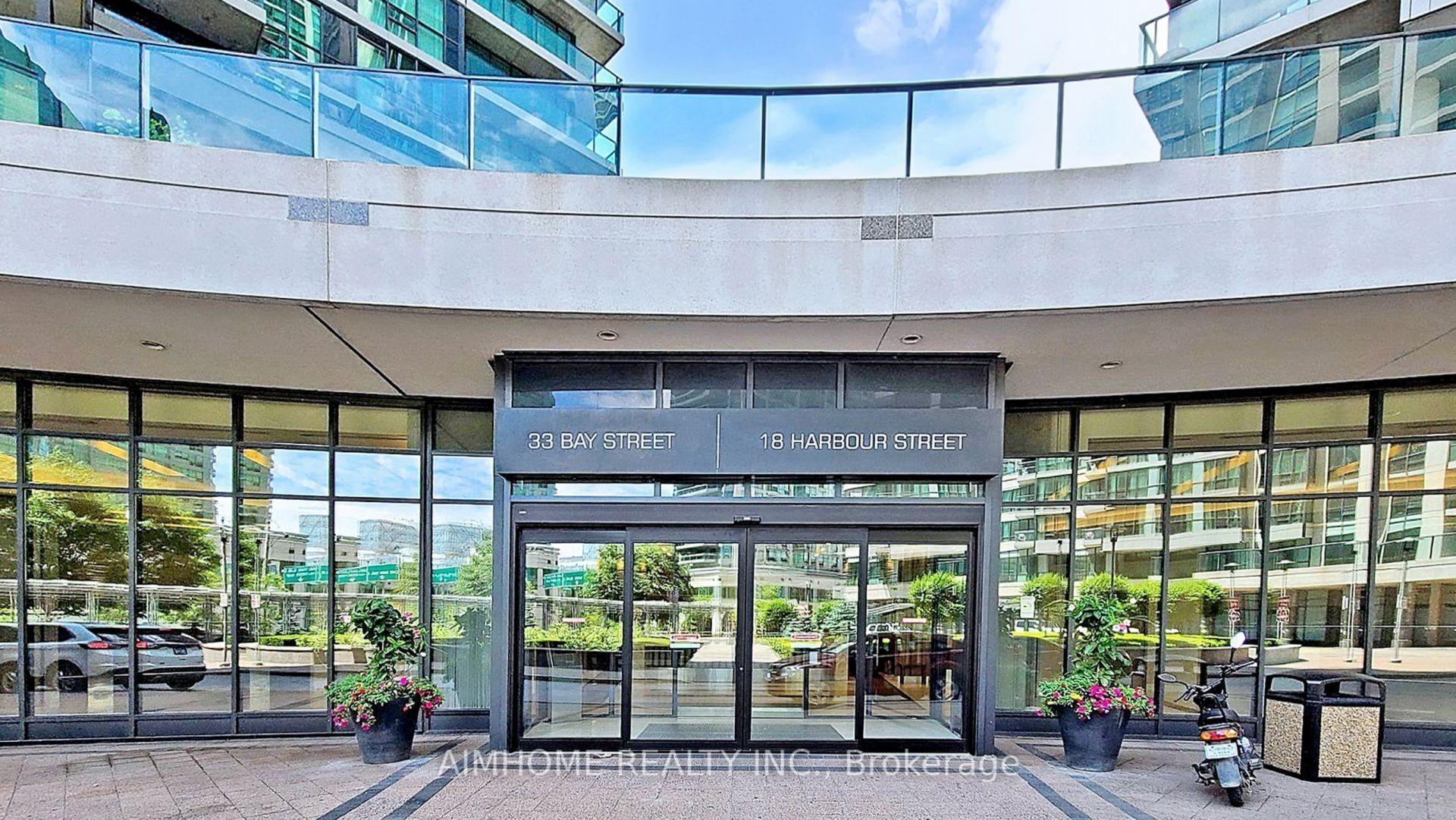 Front of Unit 1508, 33 Bay Street