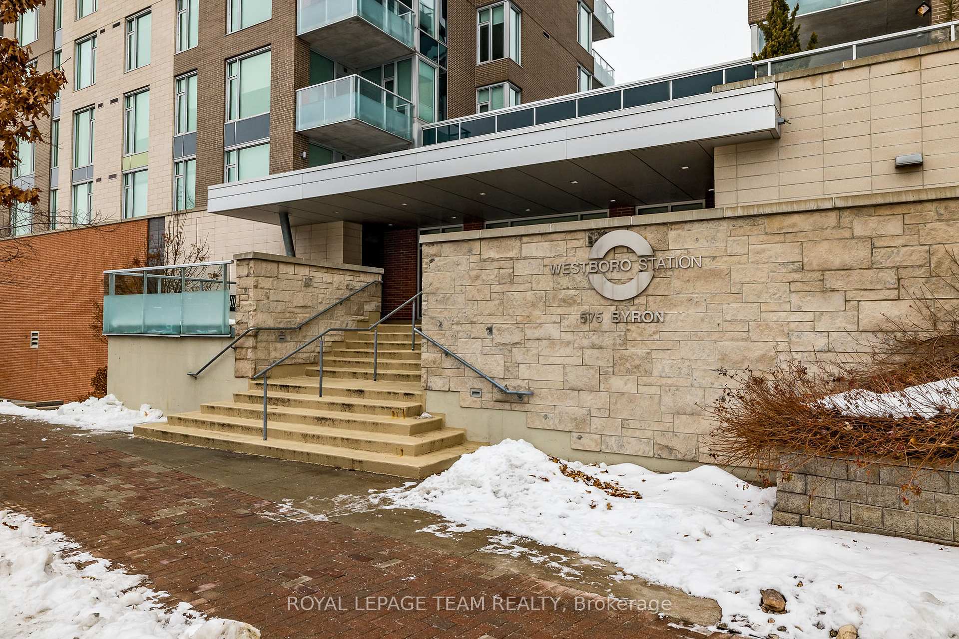 Photo 2 of Unit 501, 575 Byron Avenue, Ottawa, McKellar/Highland — HOMEH