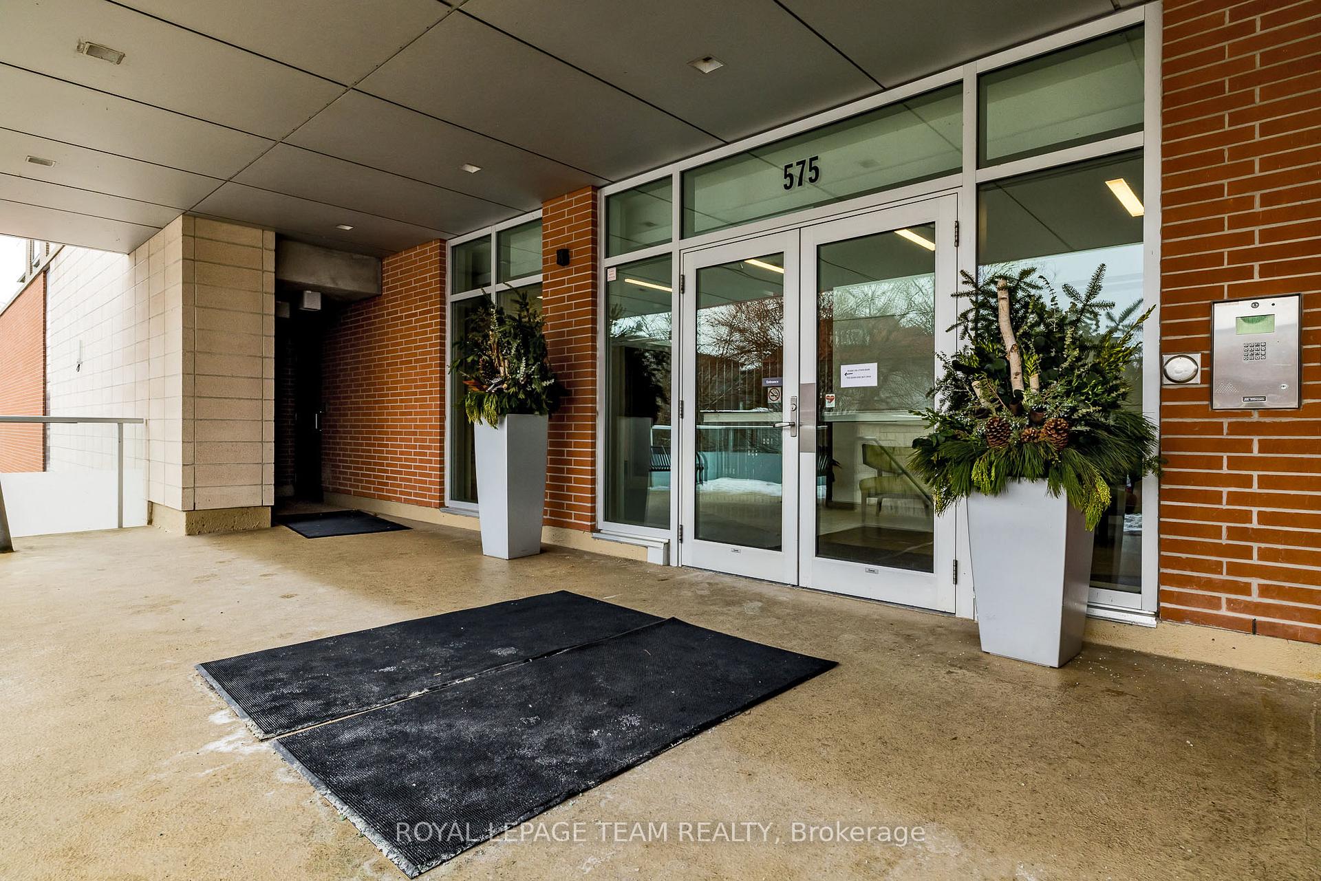 Photo 3 of Unit 501, 575 Byron Avenue, Ottawa, McKellar/Highland — HOMEH
