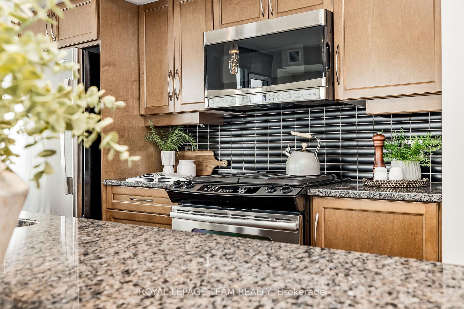 Photo 14 of Unit 501, 575 Byron Avenue, Ottawa, McKellar/Highland — HOMEH