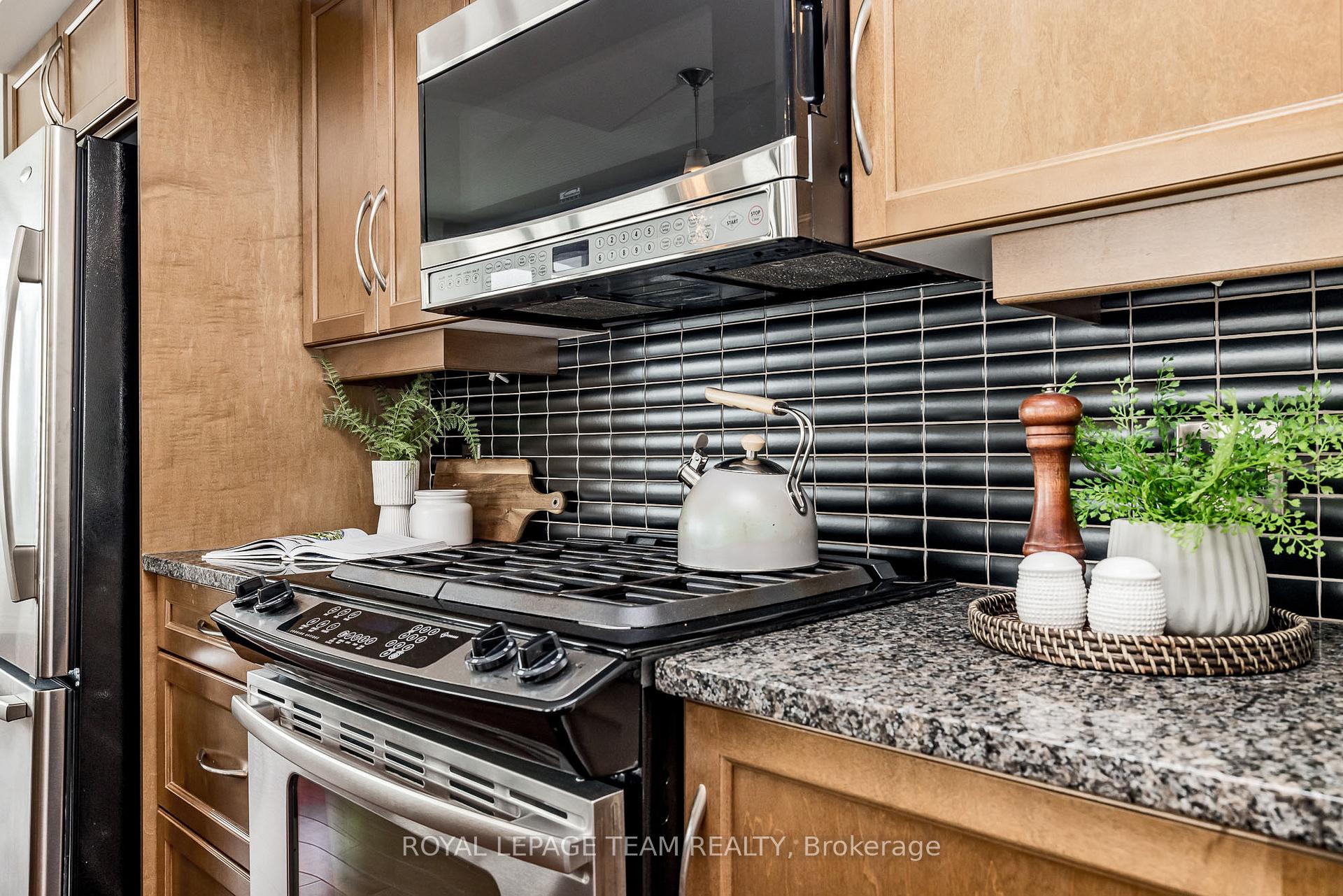Photo 15 of Unit 501, 575 Byron Avenue, Ottawa, McKellar/Highland — HOMEH