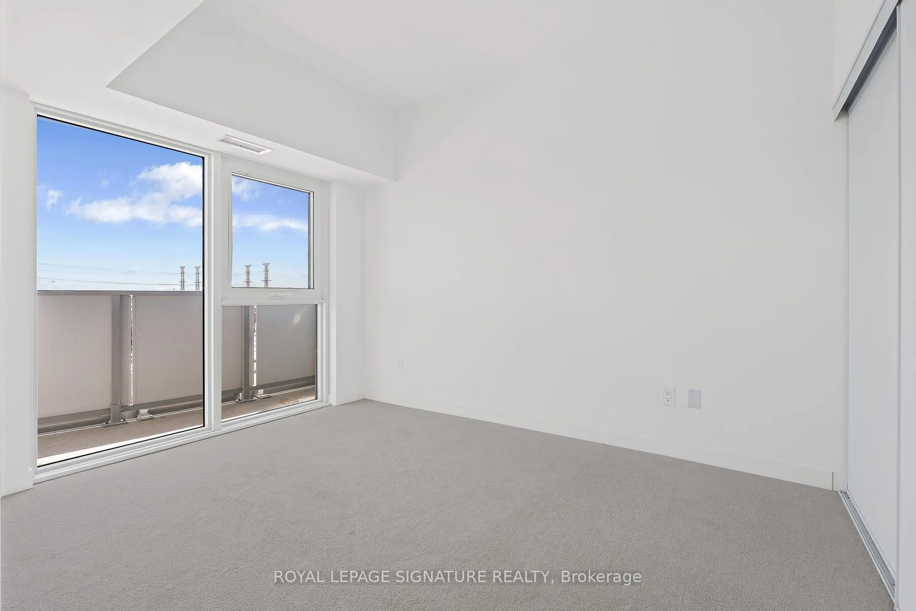 Photo 8 of Unit 405, 1010 Sandy Beach Road, Pickering, Bay Ridges — HOMEH
