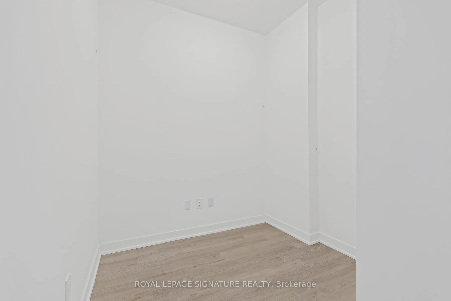 Photo 11 of Unit 405, 1010 Sandy Beach Road, Pickering, Bay Ridges — HOMEH
