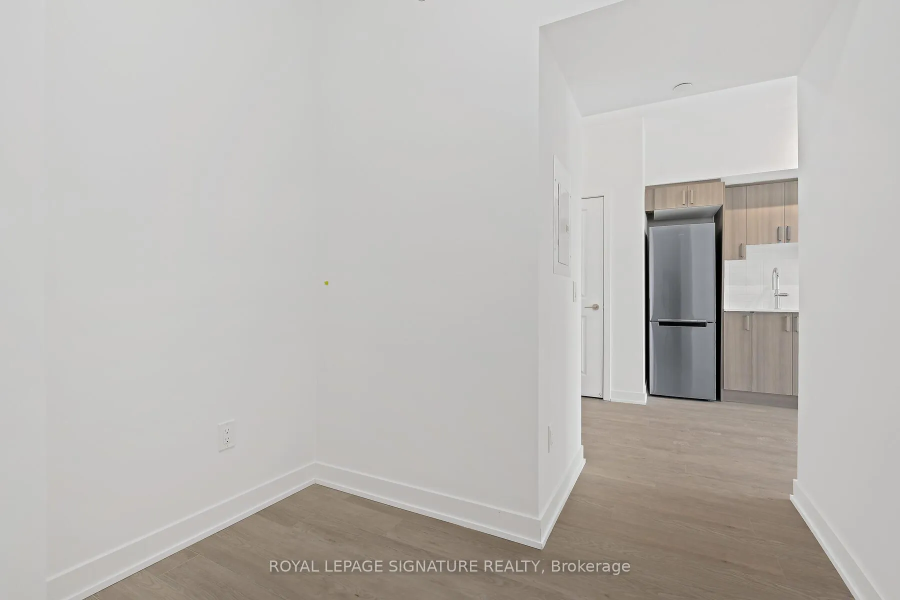 Photo 12 of Unit 405, 1010 Sandy Beach Road, Pickering, Bay Ridges — HOMEH