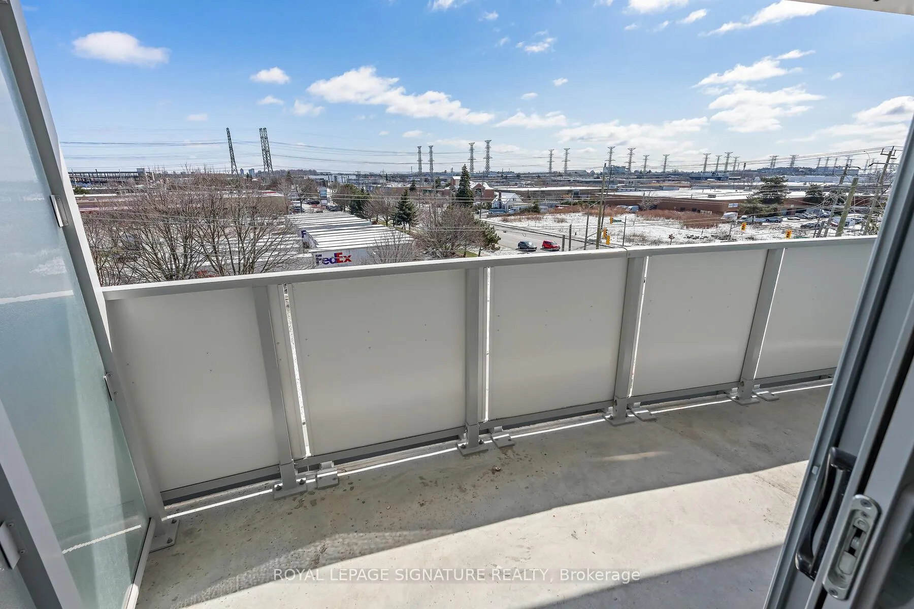 Photo 14 of Unit 405, 1010 Sandy Beach Road, Pickering, Bay Ridges — HOMEH