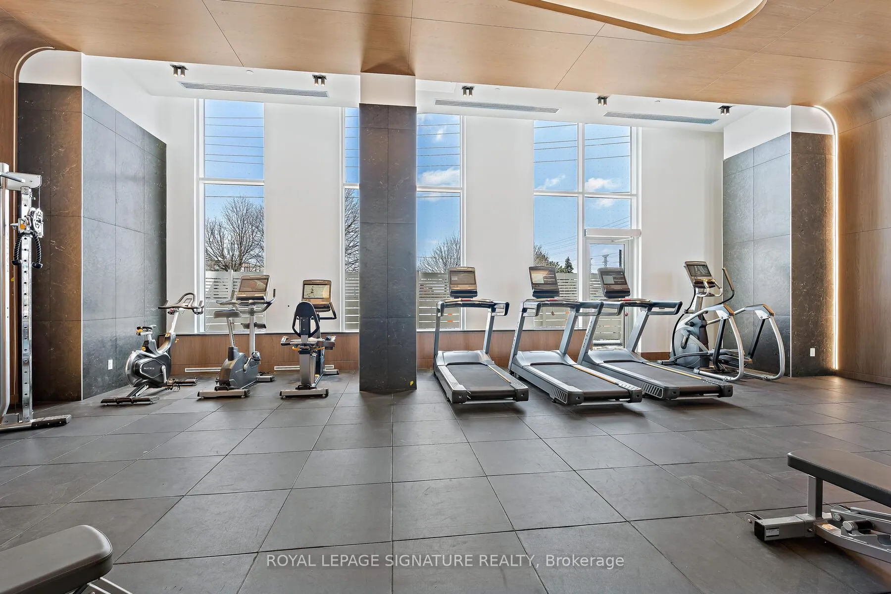 Photo 18 of Unit 405, 1010 Sandy Beach Road, Pickering, Bay Ridges — HOMEH