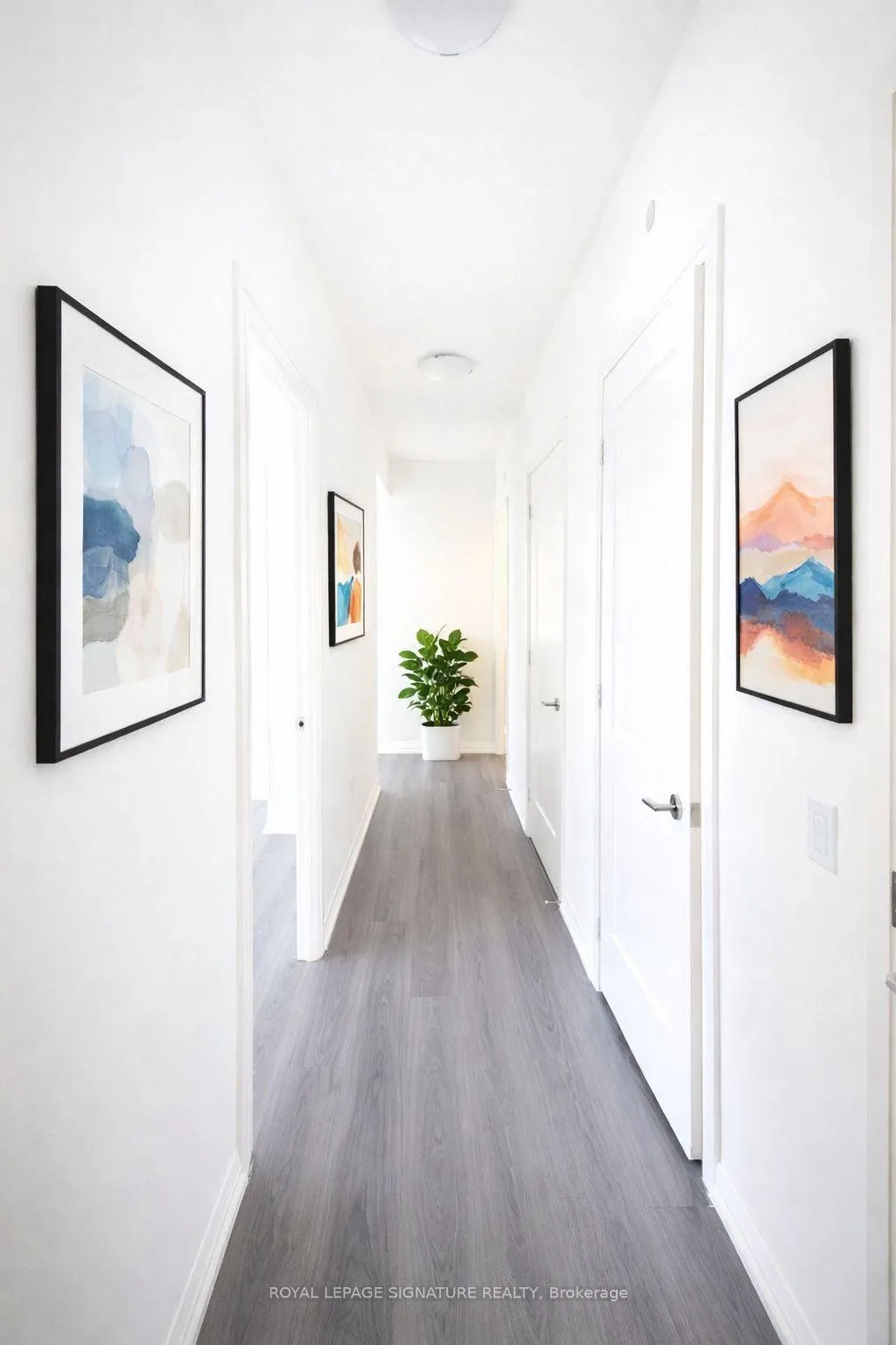 Photo 2 of Unit 818, 8960 Jane Street, Vaughan, Vellore Village — HOMEH