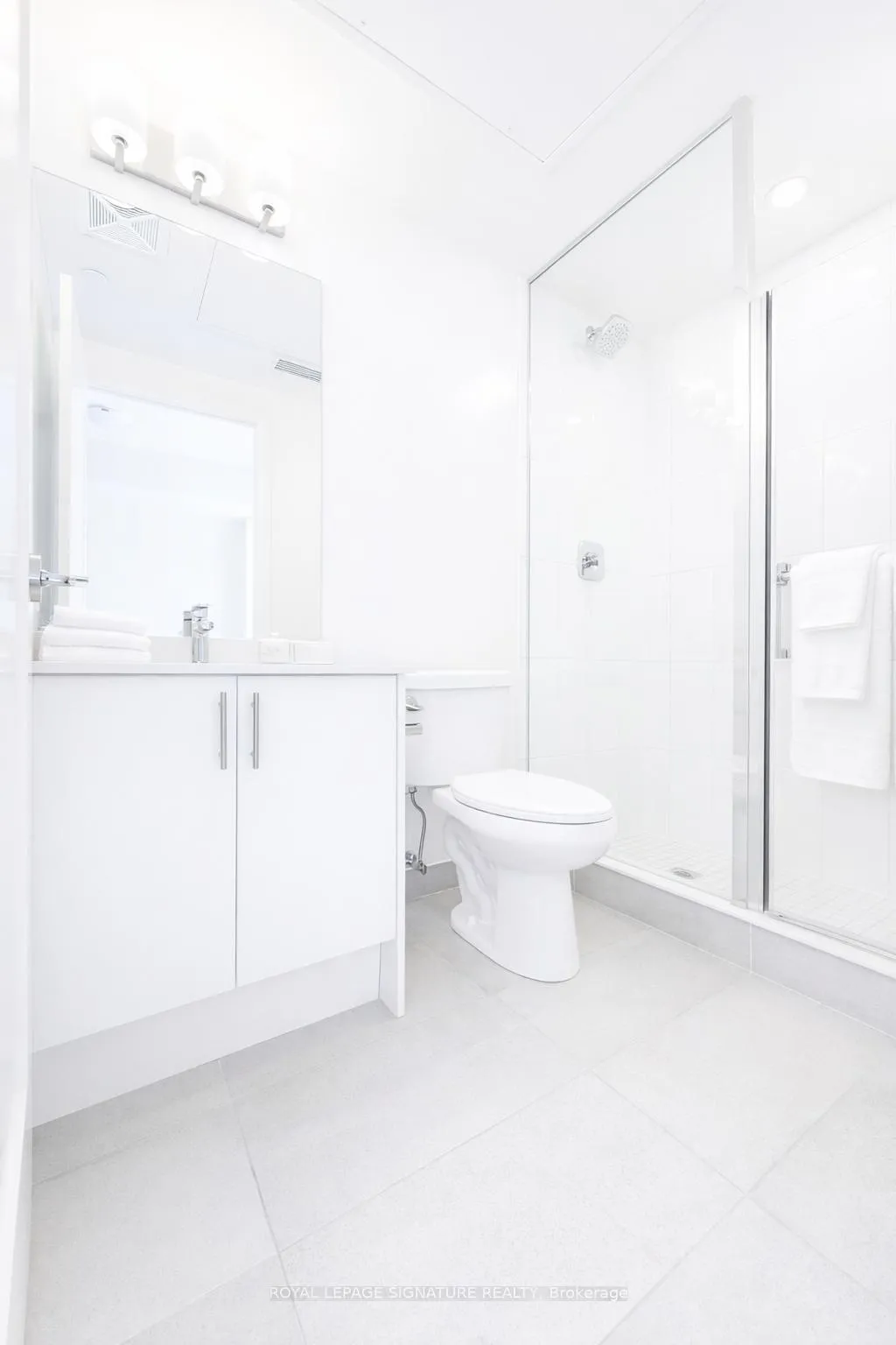 Photo 8 of Unit 818, 8960 Jane Street, Vaughan, Vellore Village — HOMEH