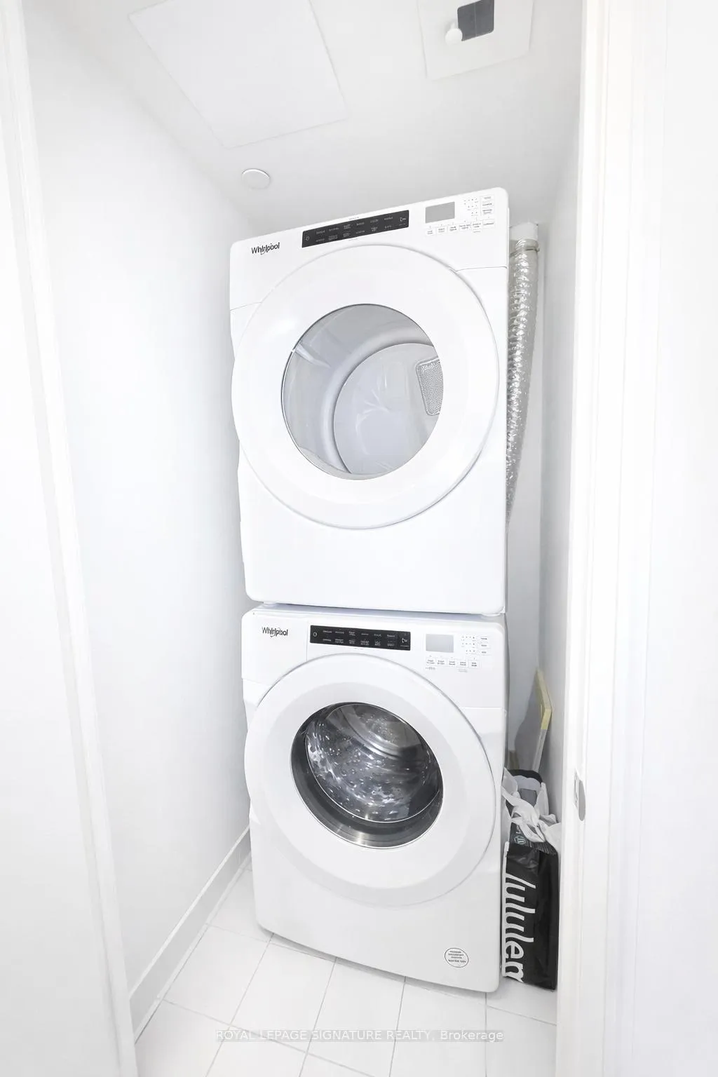 Photo 12 of Unit 818, 8960 Jane Street, Vaughan, Vellore Village — HOMEH