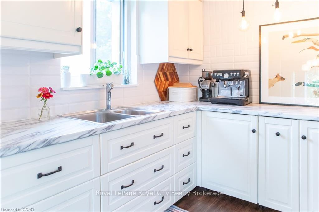 Photo 8 of Unit 504, 358 Waterloo Avenue, Guelph, Junction/Onward Willow — HOMEH
